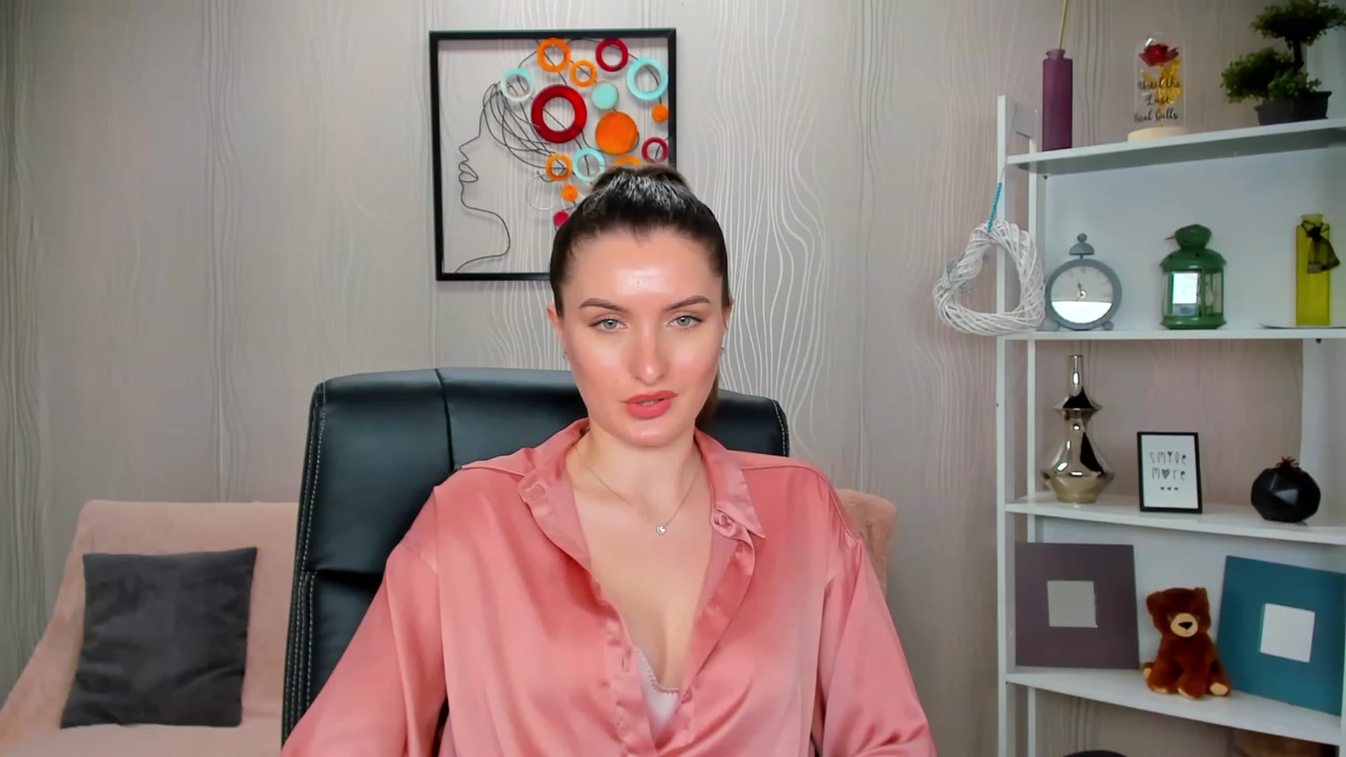 Gallery image thumbnail from EmilyRosier's myfreecams stream on, 02/27/2023, 14:36 image 19 of 20