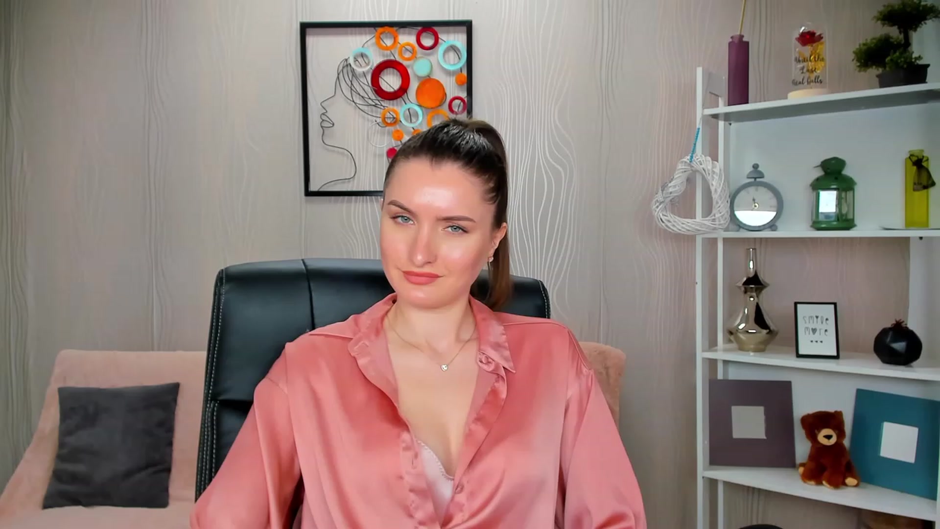 Gallery image thumbnail from EmilyRosier's myfreecams stream on, 02/27/2023, 14:36 image 18 of 20