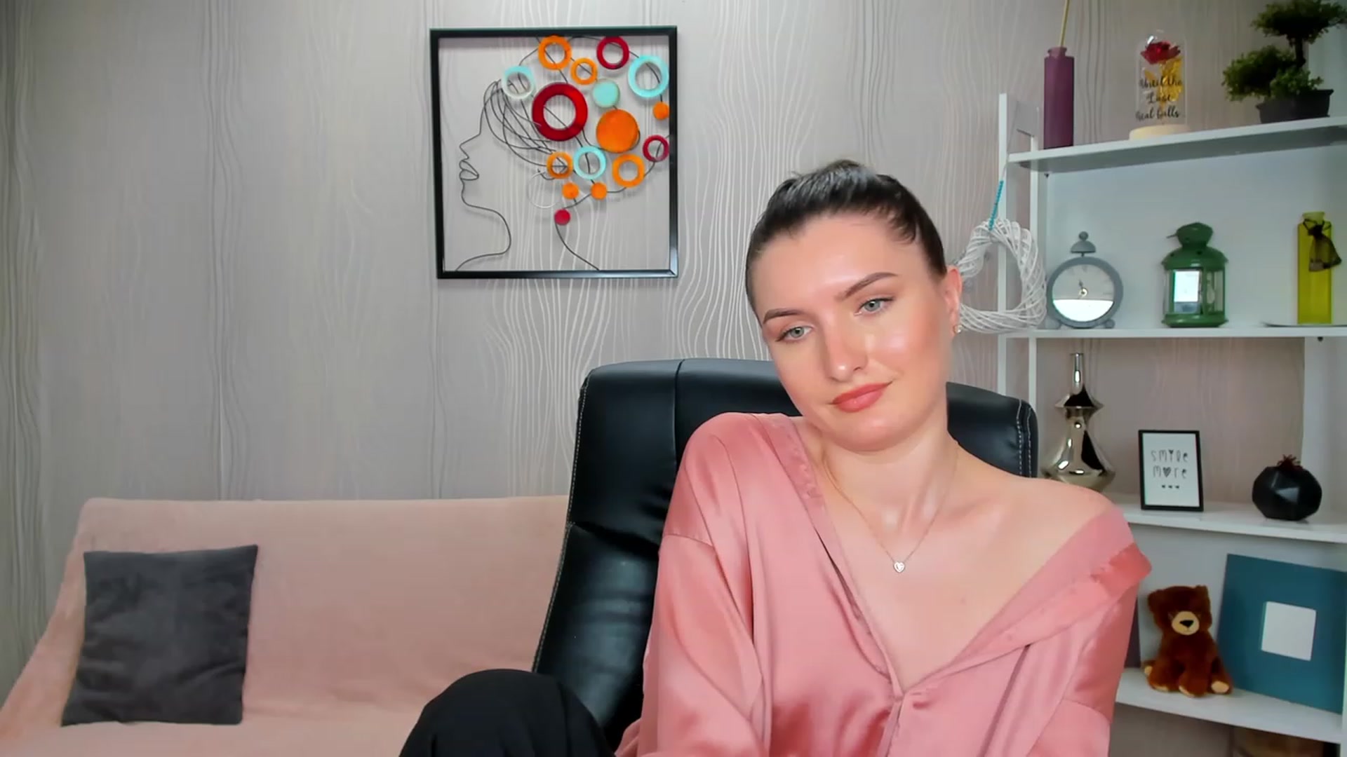 Gallery image thumbnail from EmilyRosier's myfreecams stream on, 02/27/2023, 16:42 image 11 of 20