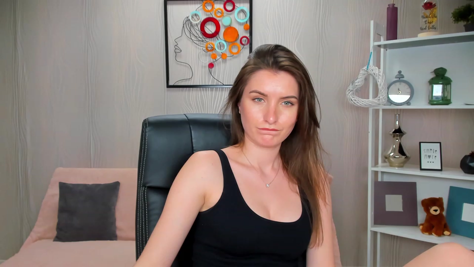 Gallery image thumbnail from EmilyRosier's myfreecams stream on, 02/28/2023, 17:56 image 3 of 20