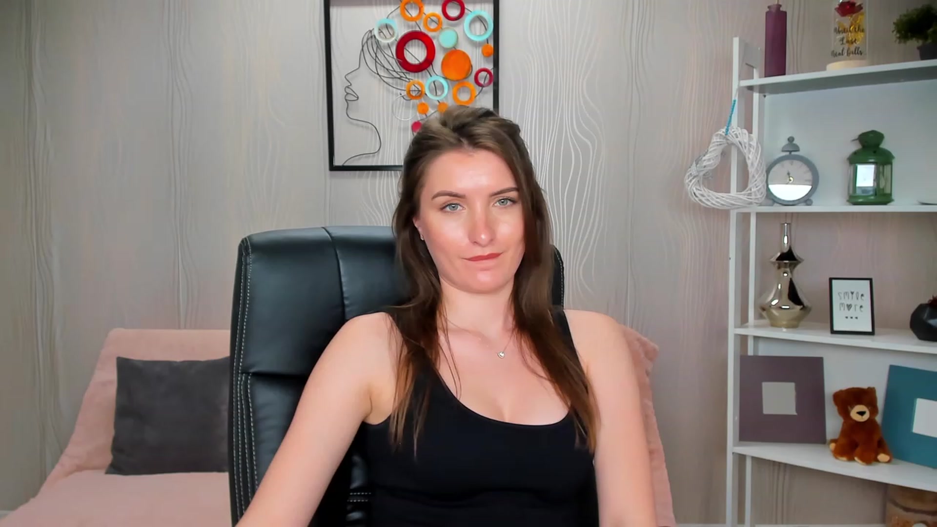 Gallery image thumbnail from EmilyRosier's myfreecams stream on, 02/28/2023, 17:56 image 12 of 20
