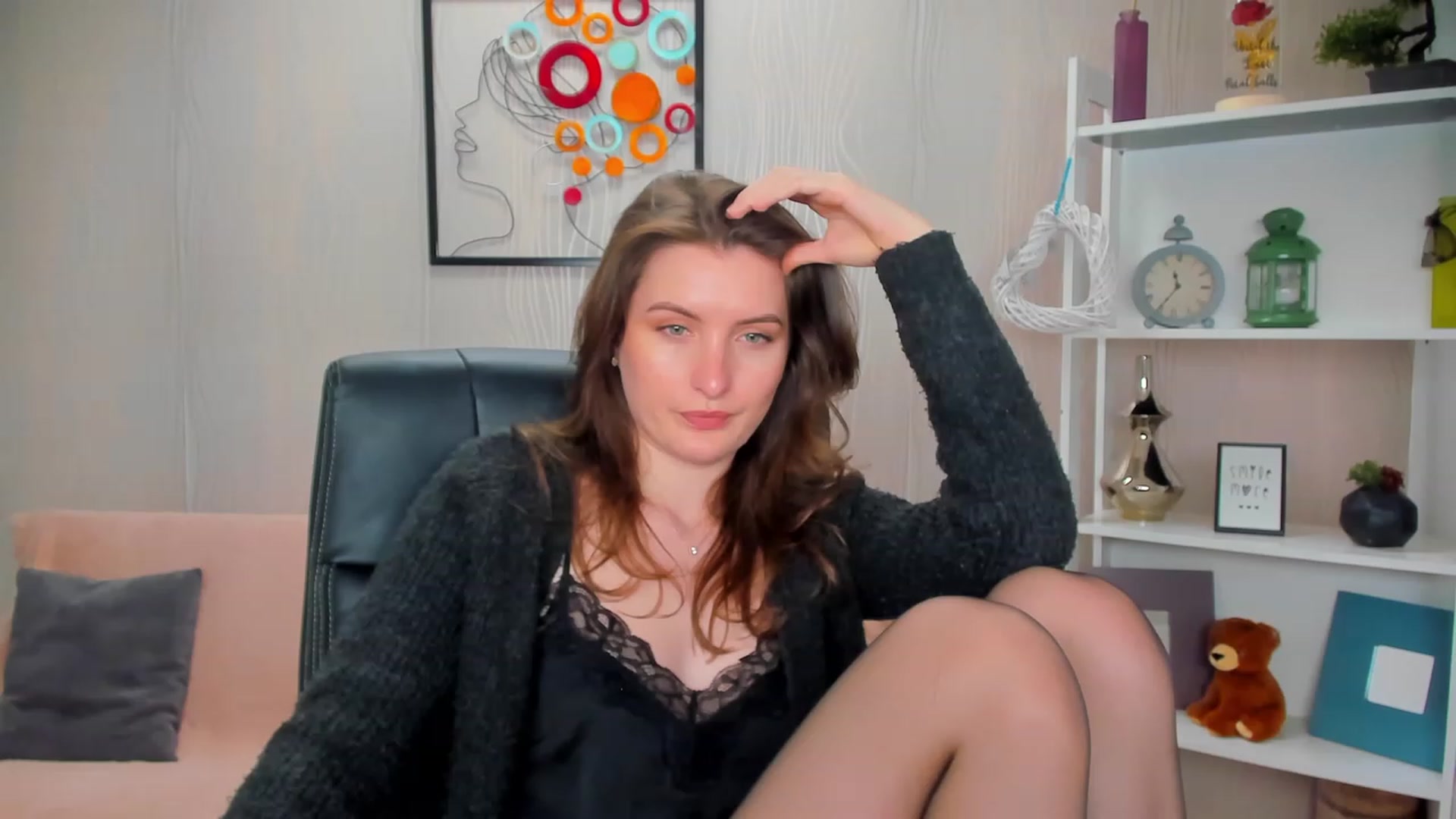 Gallery image thumbnail from EmilyRosier's myfreecams stream on, 03/23/2023, 23:36 image 16 of 20