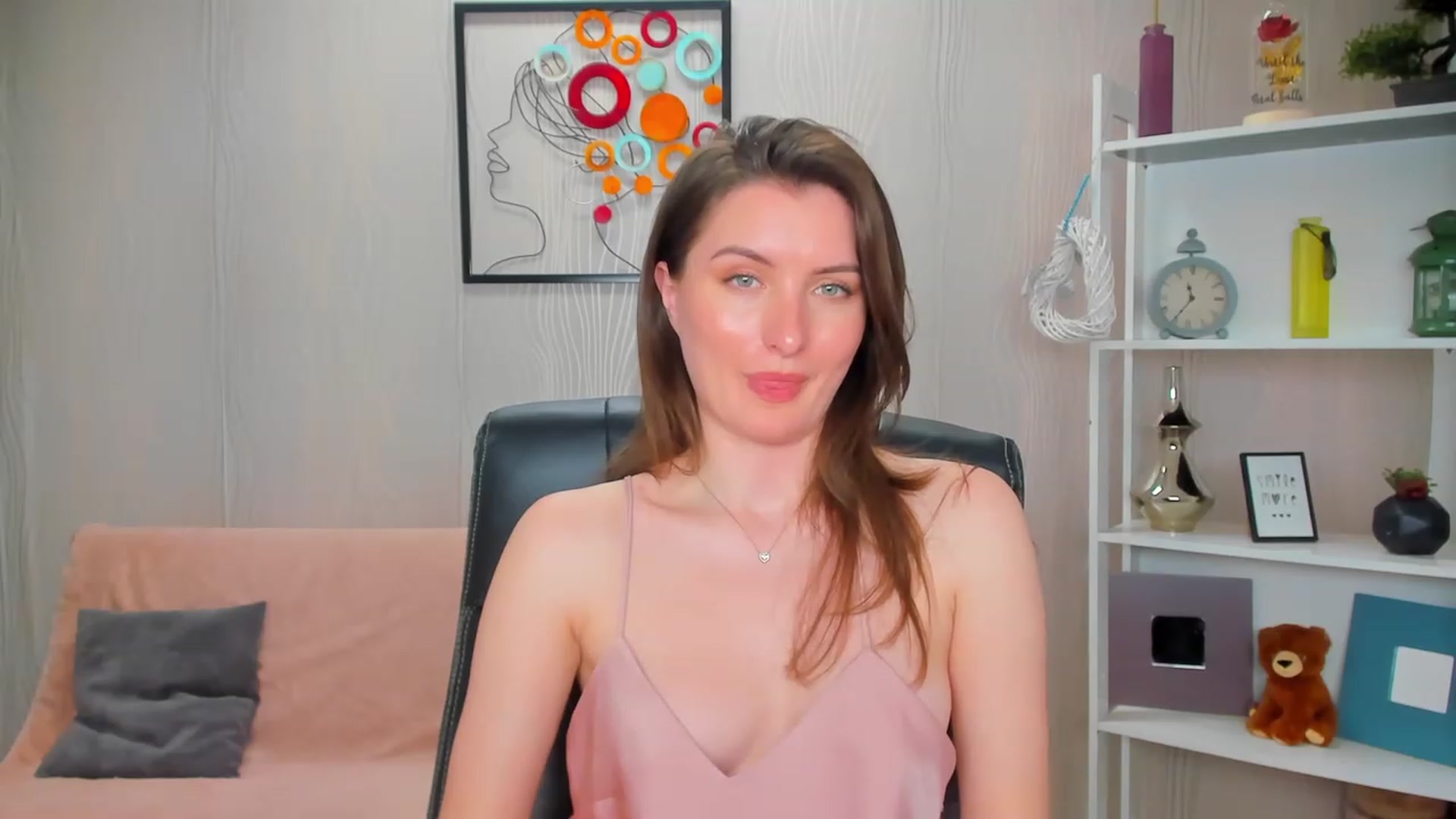 Gallery image thumbnail from EmilyRosier's myfreecams stream on, 04/07/2023, 01:16 image 9 of 20