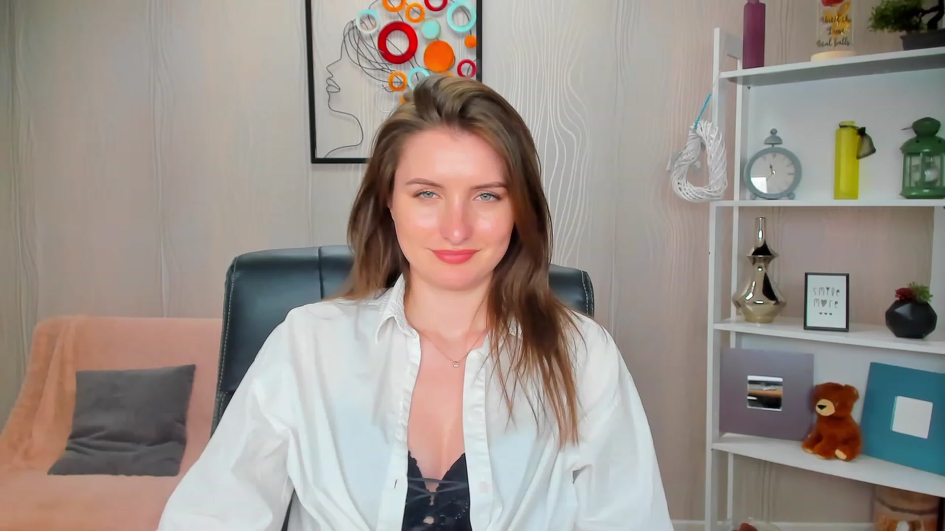 Gallery image thumbnail from EmilyRosier's myfreecams stream on, 04/19/2023, 01:36 image 5 of 20