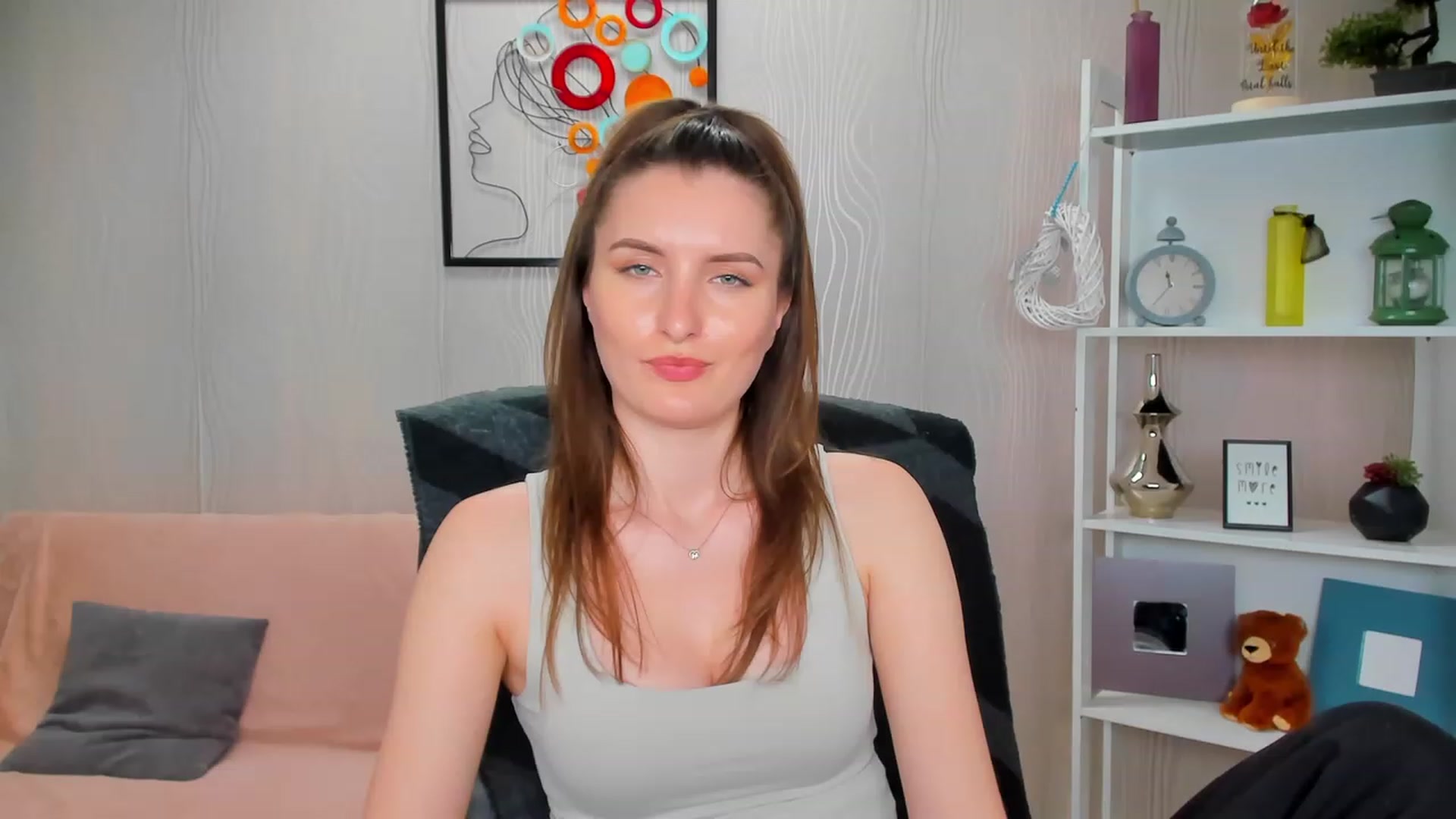 Gallery image thumbnail from EmilyRosier's myfreecams stream on, 04/20/2023, 24:09 image 10 of 20