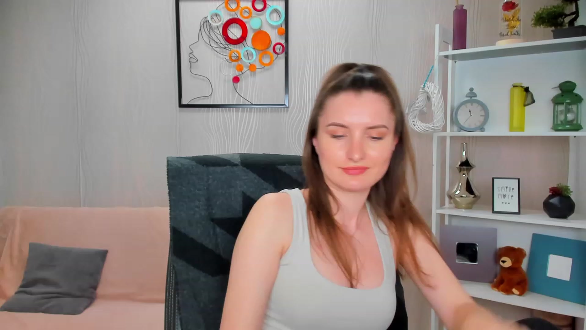 Gallery image thumbnail from EmilyRosier's myfreecams stream on, 04/20/2023, 24:09 image 8 of 20