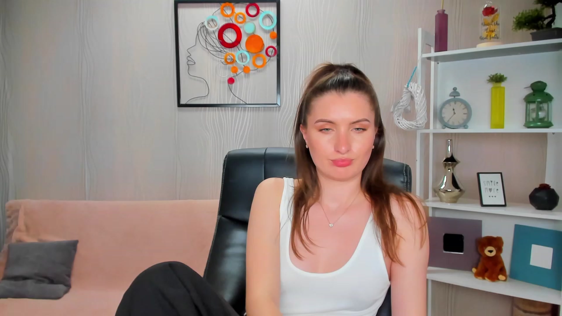 Gallery image thumbnail from EmilyRosier's myfreecams stream on, 04/24/2023, 22:52 image 12 of 20
