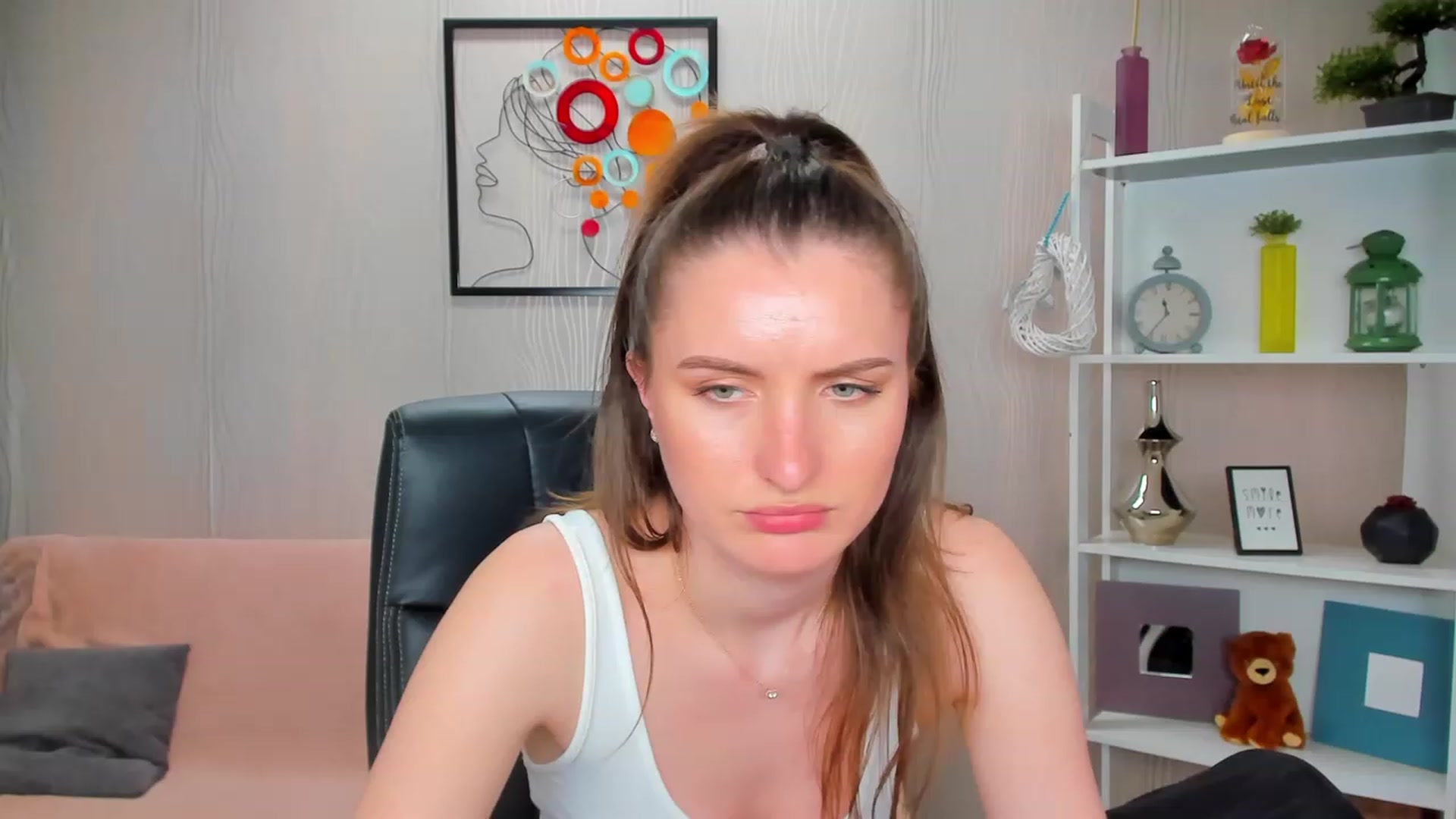 Gallery image thumbnail from EmilyRosier's myfreecams stream on, 04/25/2023, 02:47 image 18 of 20