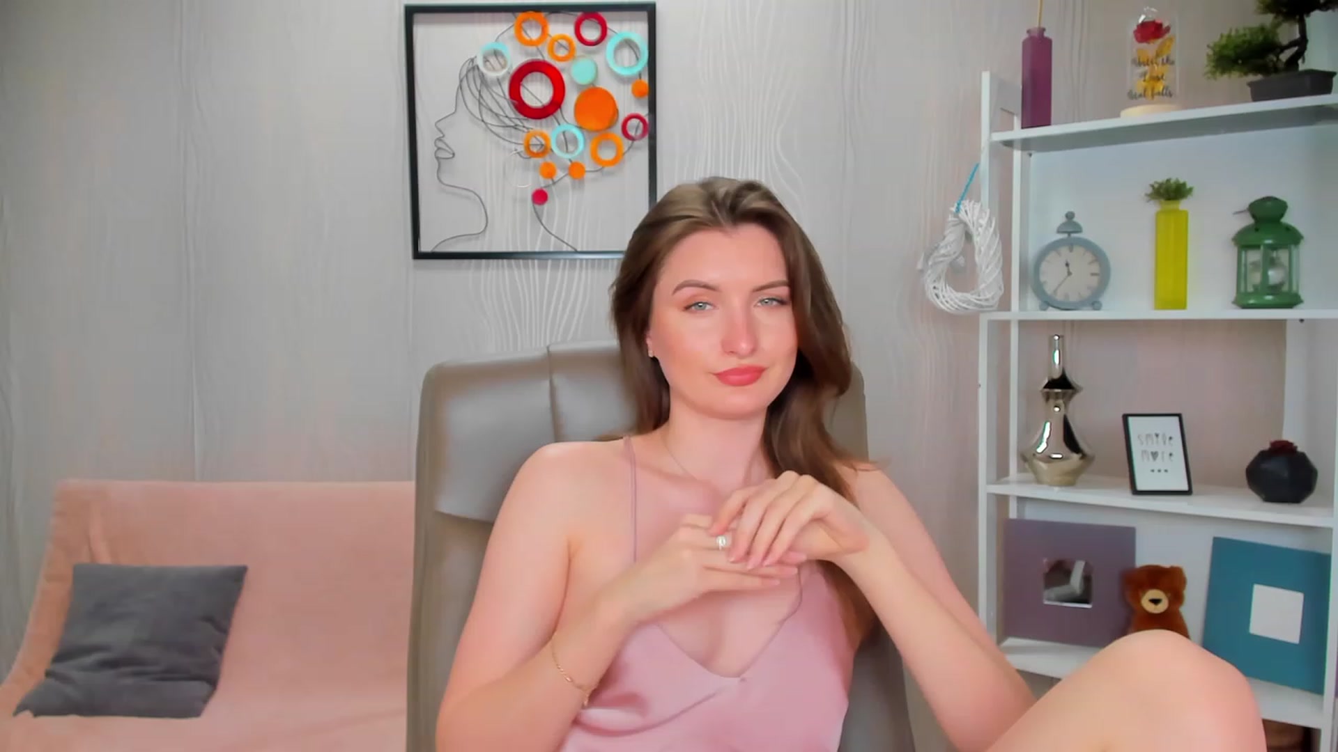 Gallery image thumbnail from EmilyRosier's myfreecams stream on, 04/25/2023, 21:36 image 7 of 20