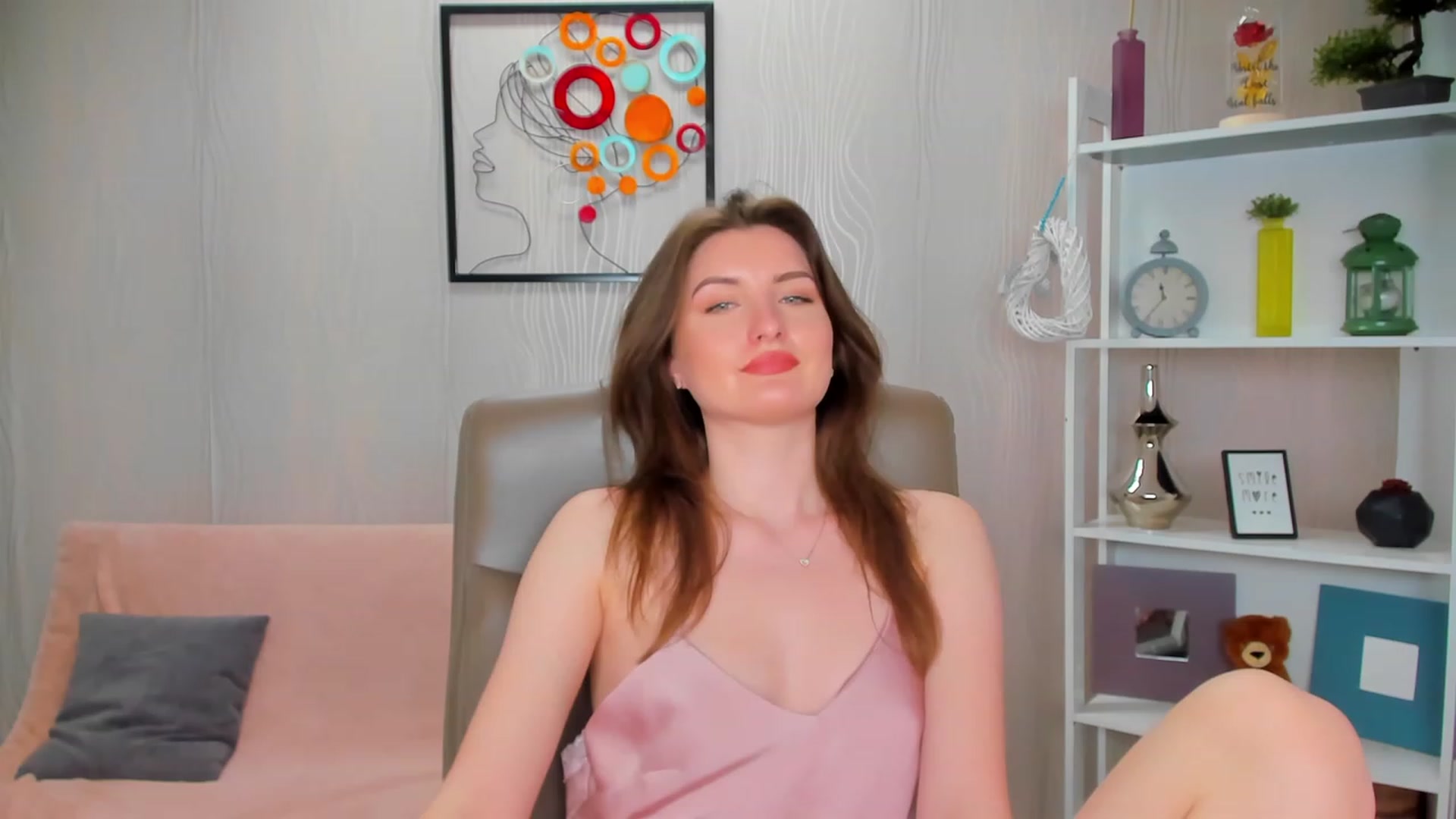 Gallery image thumbnail from EmilyRosier's myfreecams stream on, 04/25/2023, 21:36 image 3 of 20