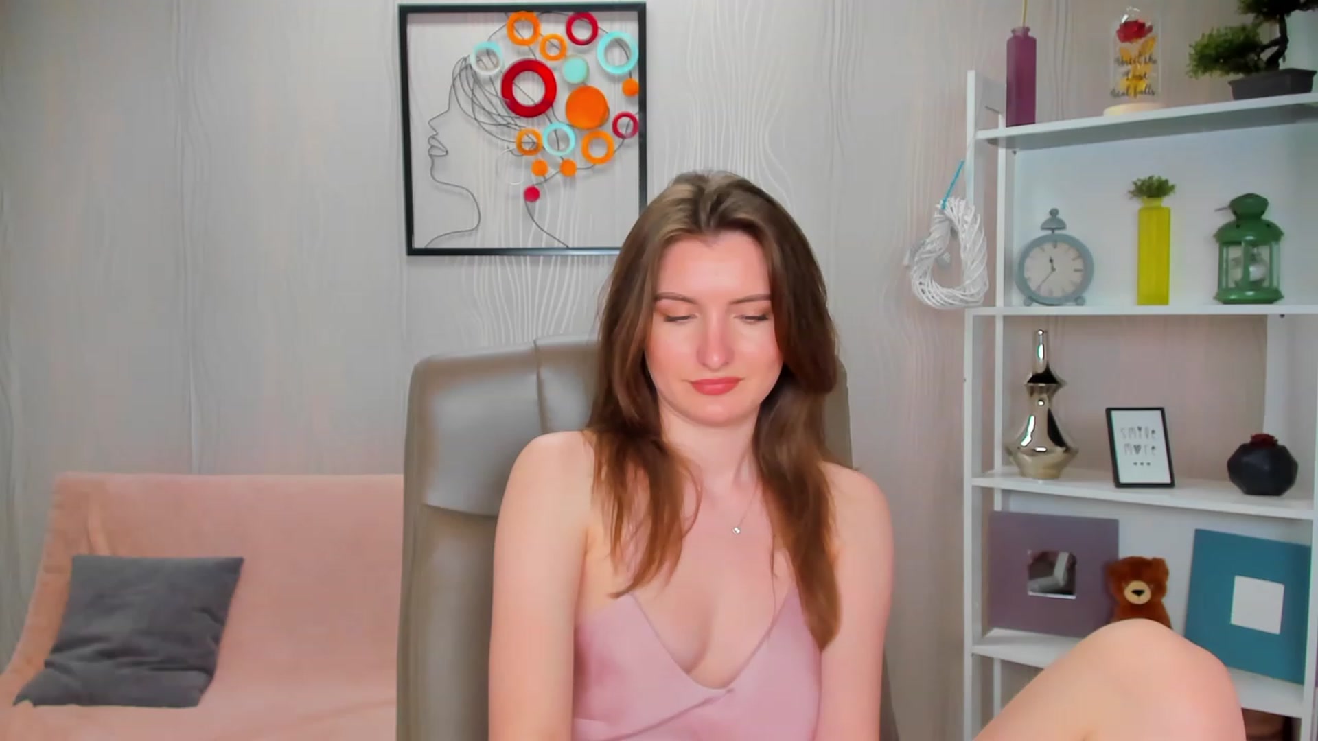 Gallery image thumbnail from EmilyRosier's myfreecams stream on, 04/25/2023, 21:36 image 6 of 20