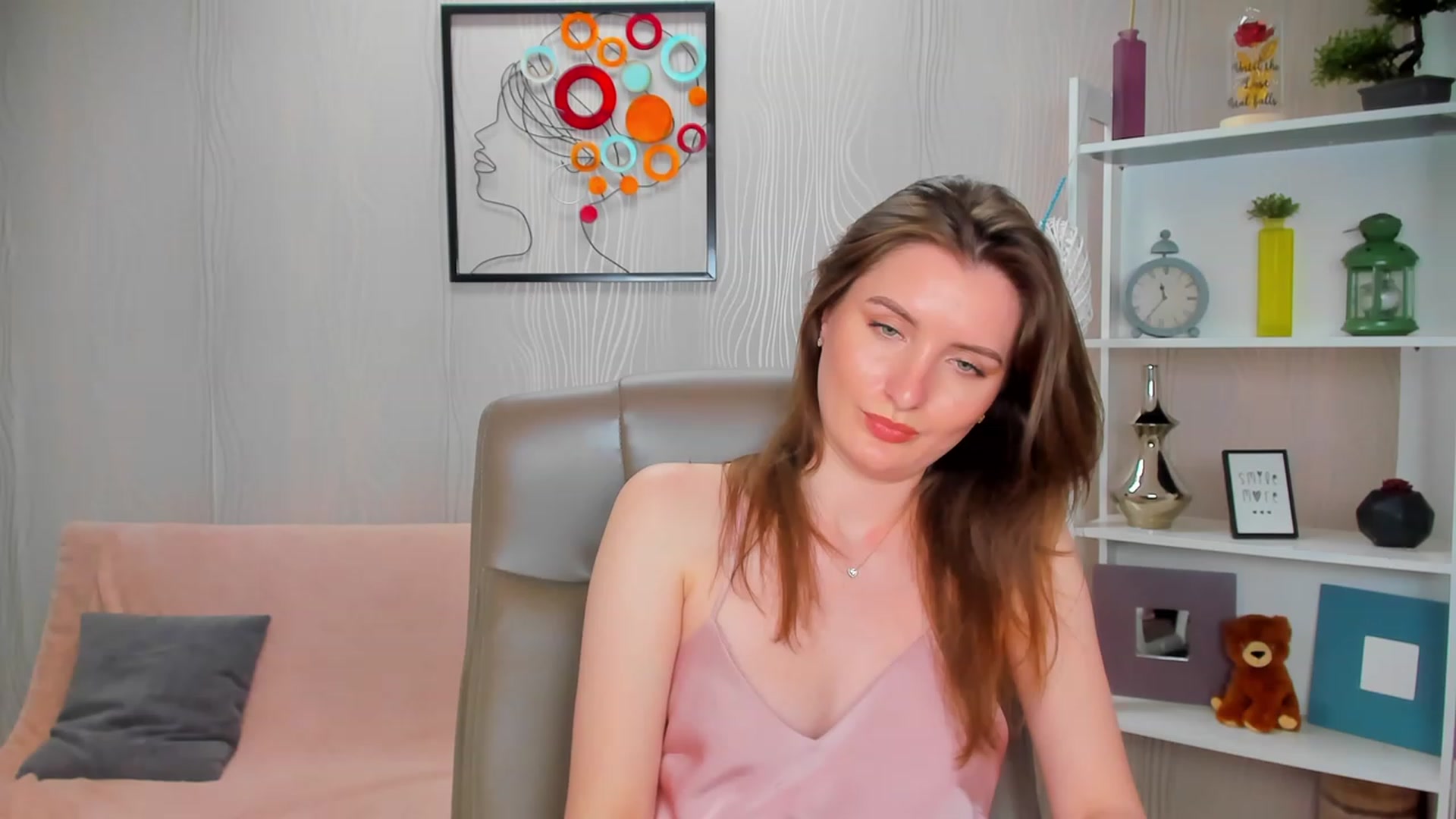 Gallery image thumbnail from EmilyRosier's myfreecams stream on, 04/25/2023, 22:29 image 14 of 20