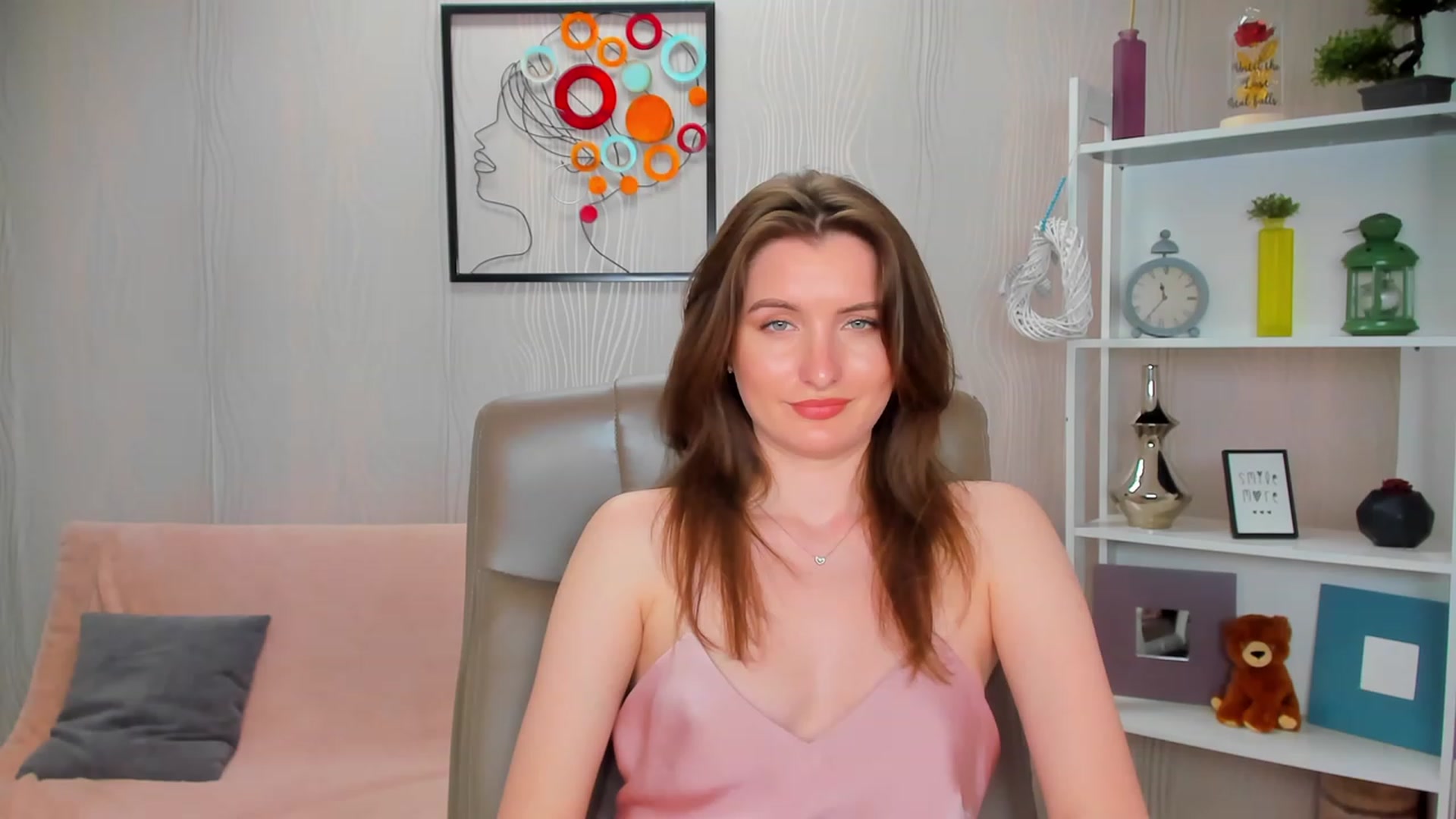 Gallery image thumbnail from EmilyRosier's myfreecams stream on, 04/25/2023, 22:29 image 16 of 20