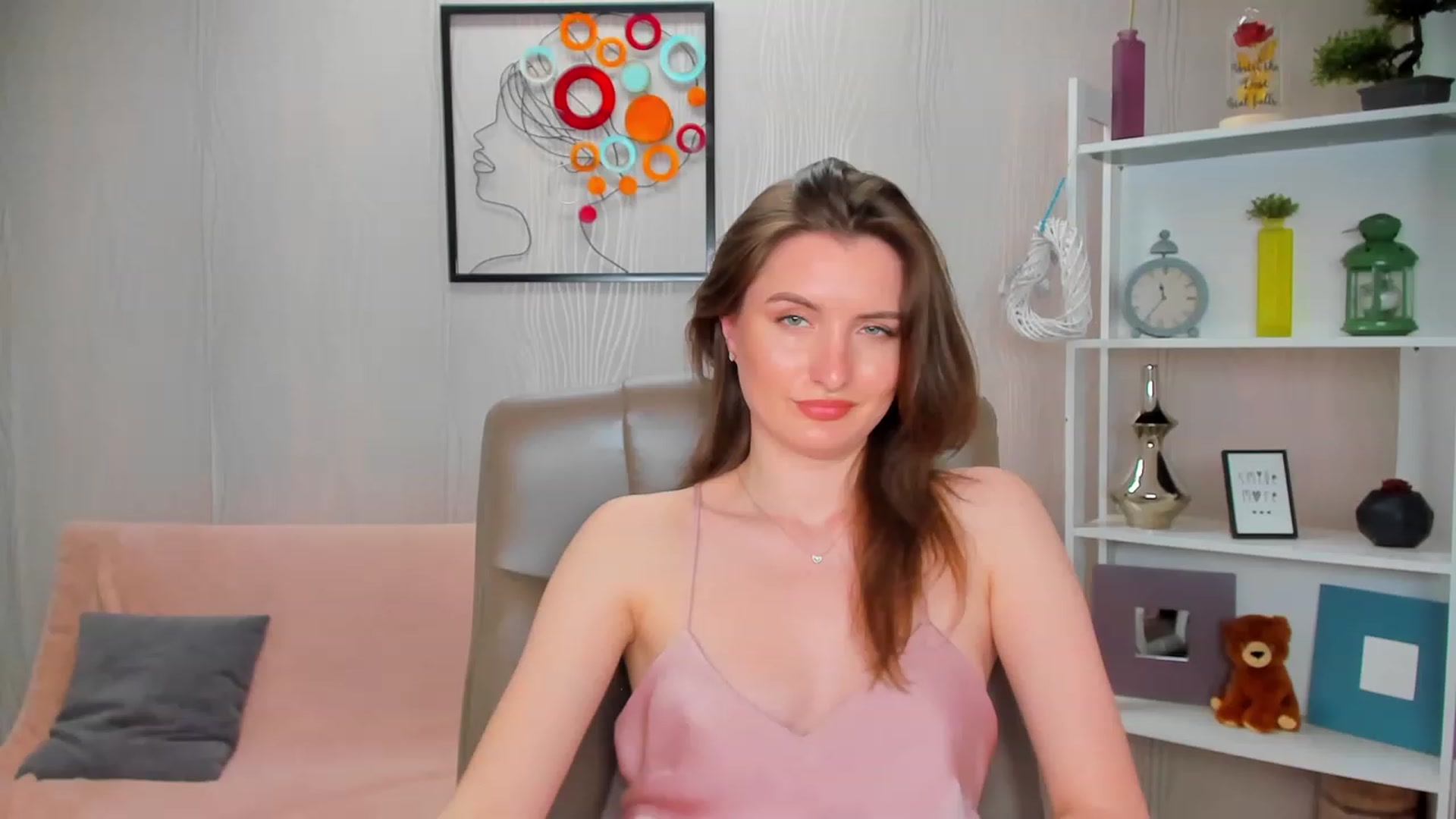 Gallery image thumbnail from EmilyRosier's myfreecams stream on, 04/25/2023, 22:29 image 17 of 20
