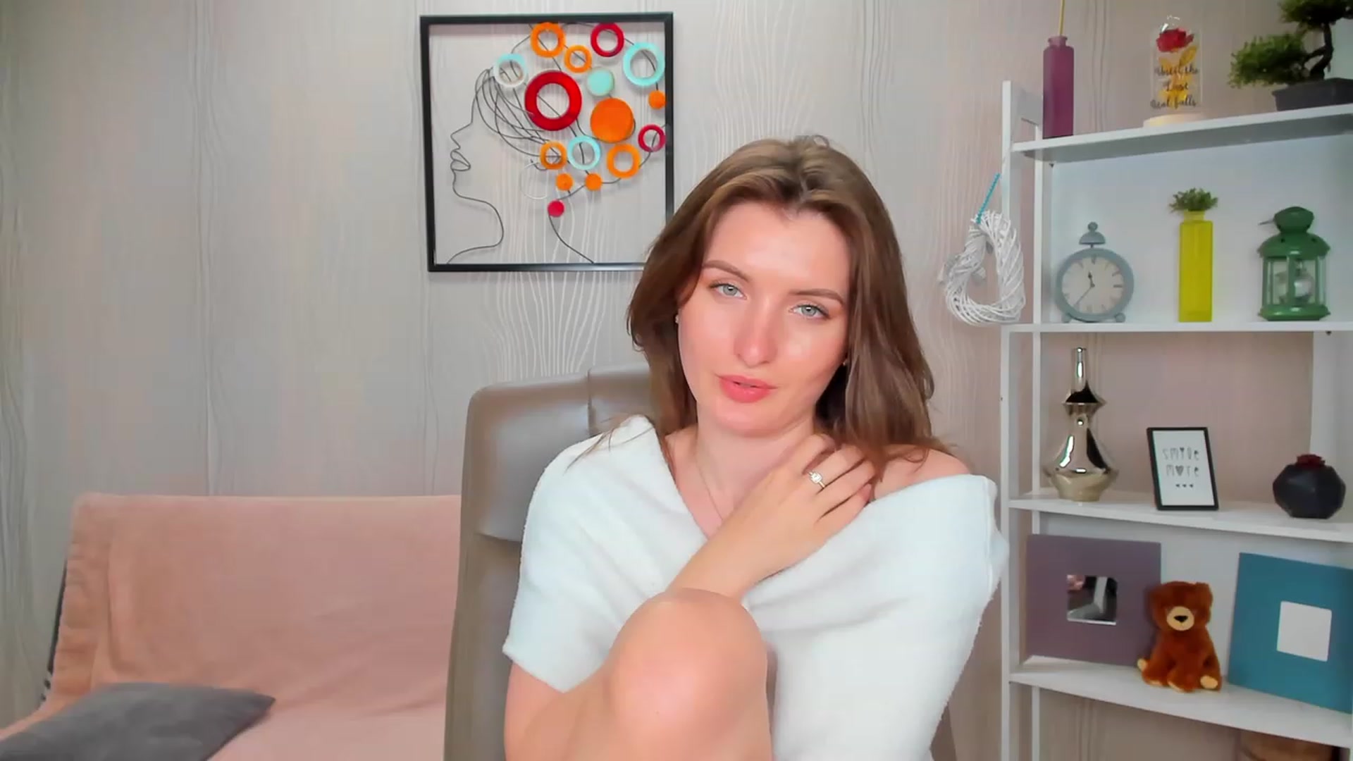 Gallery image thumbnail from EmilyRosier's myfreecams stream on, 04/26/2023, 02:17 image 18 of 20