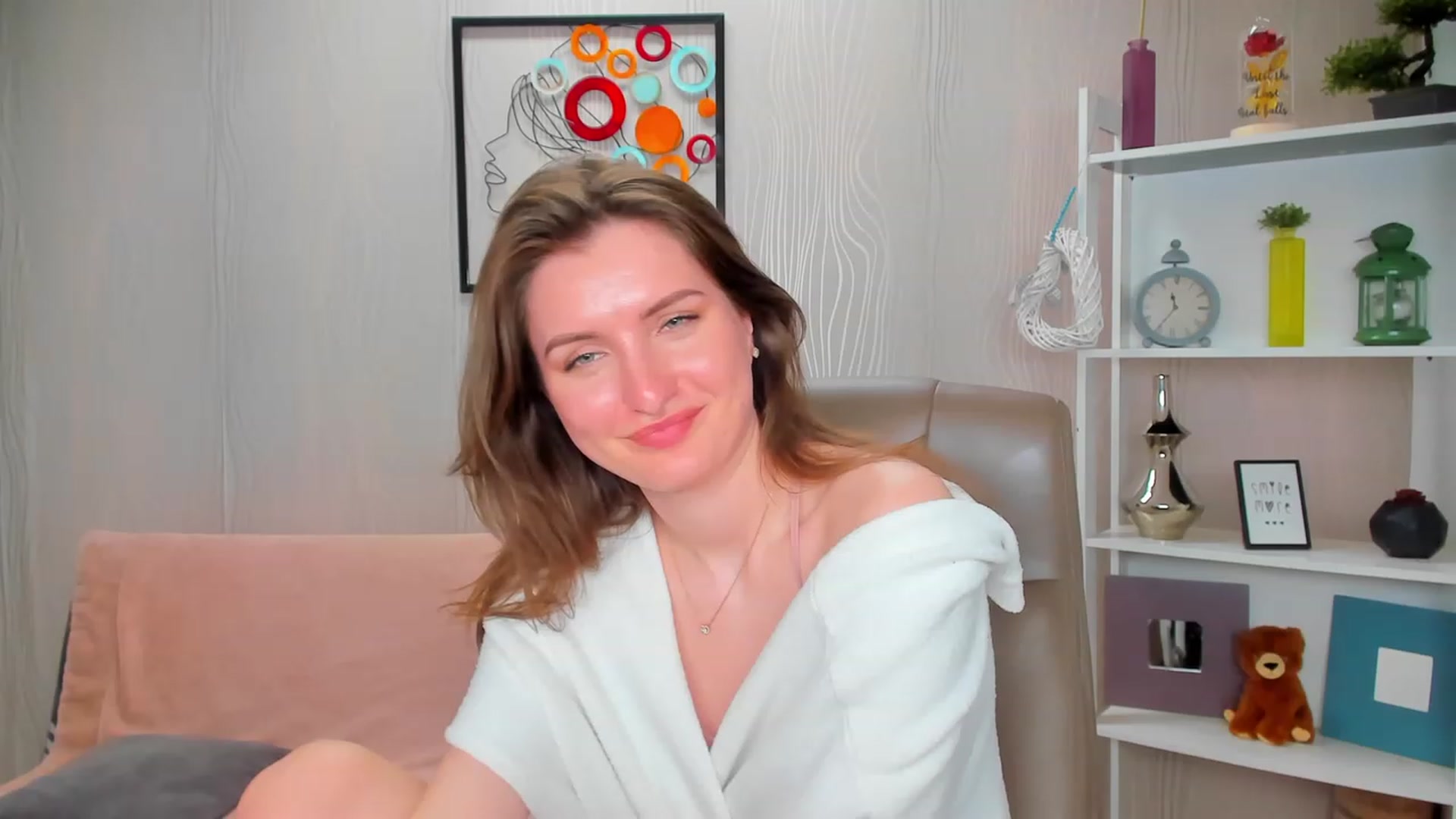 Gallery image thumbnail from EmilyRosier's myfreecams stream on, 04/26/2023, 02:17 image 10 of 20