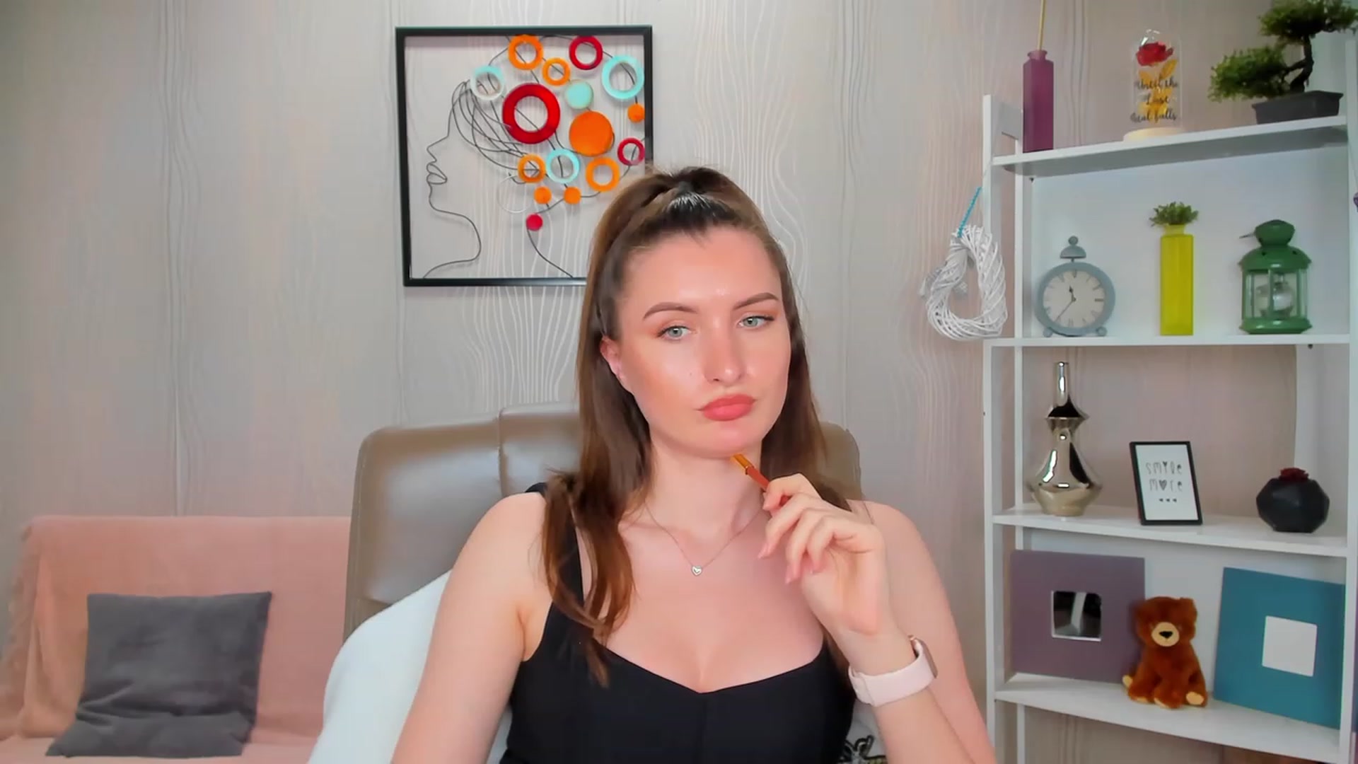 Gallery image thumbnail from EmilyRosier's myfreecams stream on, 04/27/2023, 02:39 image 19 of 20