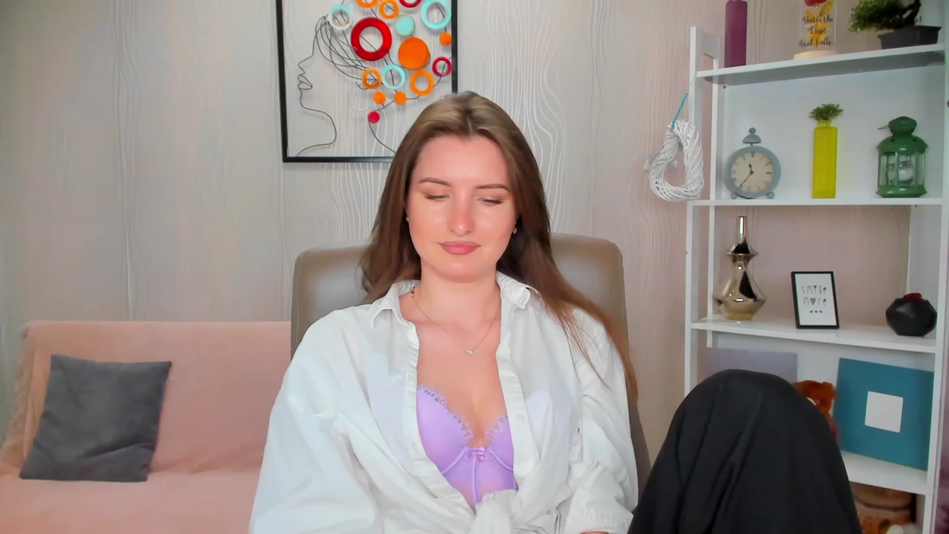 Gallery image thumbnail from EmilyRosier's myfreecams stream on, 04/27/2023, 21:21 image 11 of 20