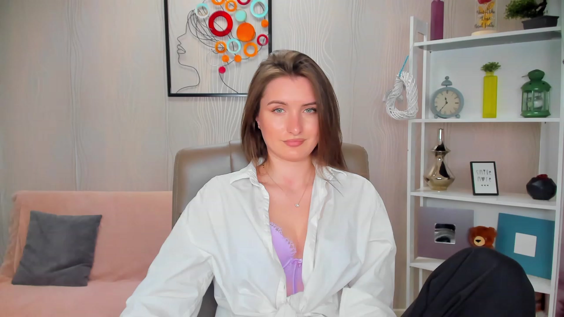Gallery image thumbnail from EmilyRosier's myfreecams stream on, 04/27/2023, 21:48 image 7 of 20