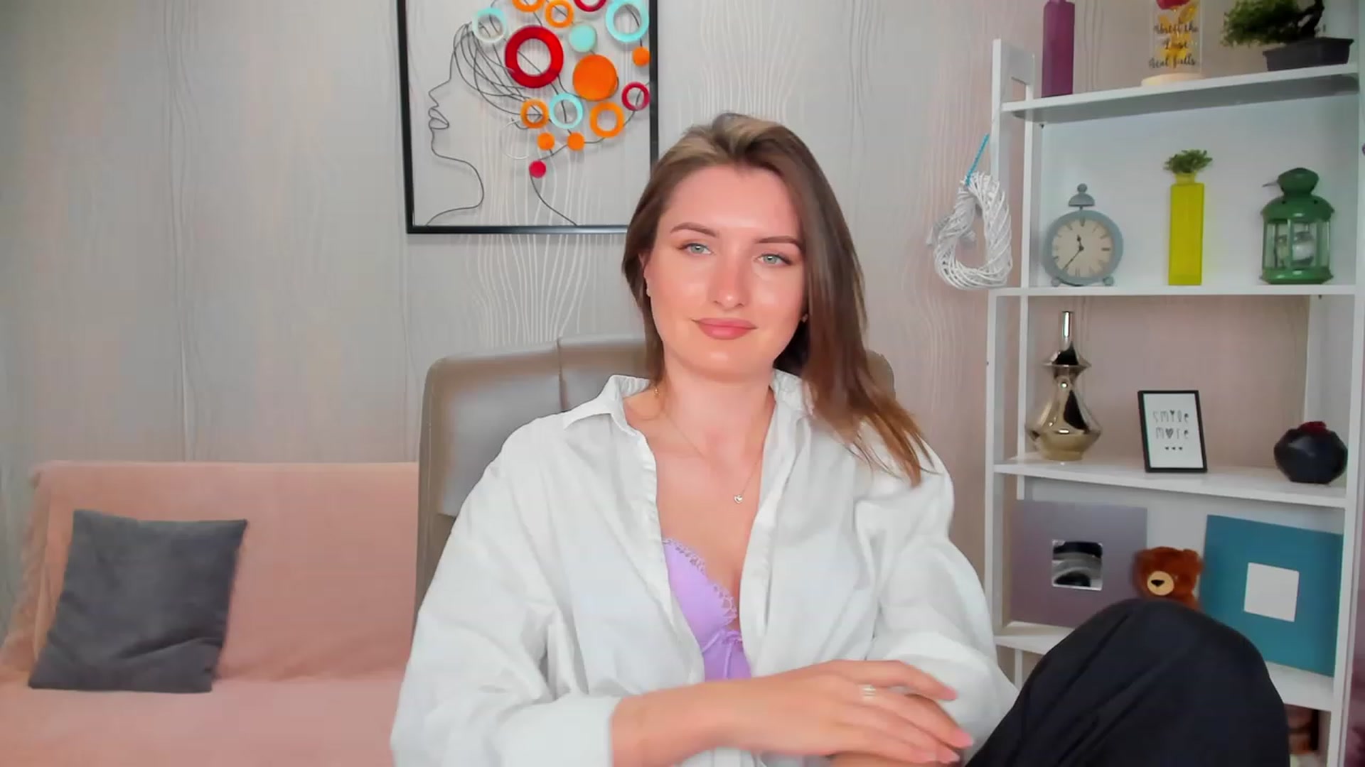 Gallery image thumbnail from EmilyRosier's myfreecams stream on, 04/27/2023, 21:48 image 13 of 20