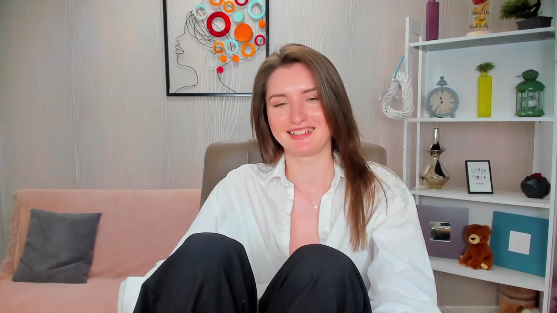 Gallery image thumbnail from EmilyRosier's myfreecams stream on, 04/28/2023, 24:56 image 10 of 20