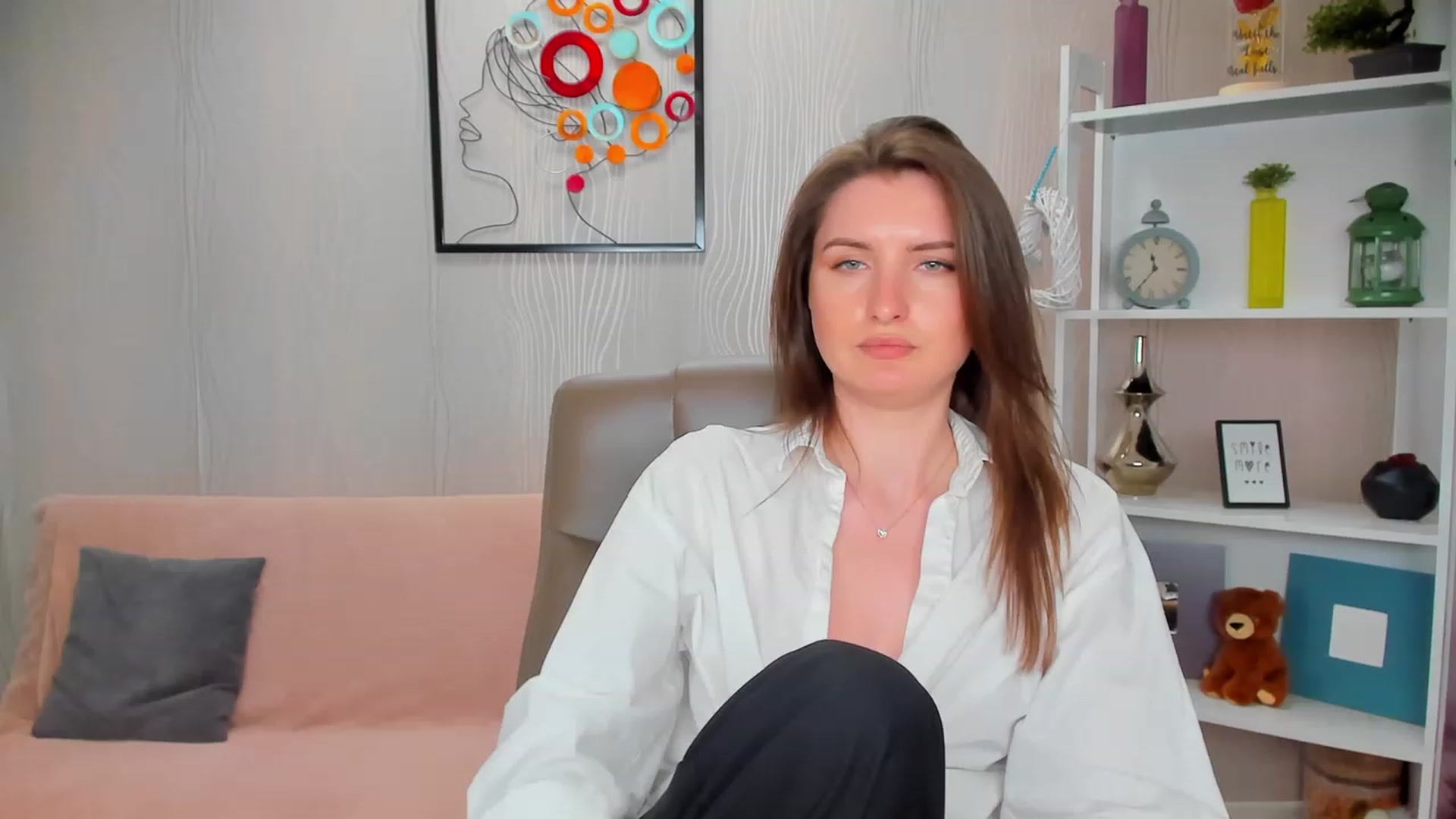 Gallery image thumbnail from EmilyRosier's myfreecams stream on, 04/28/2023, 24:56 image 13 of 20
