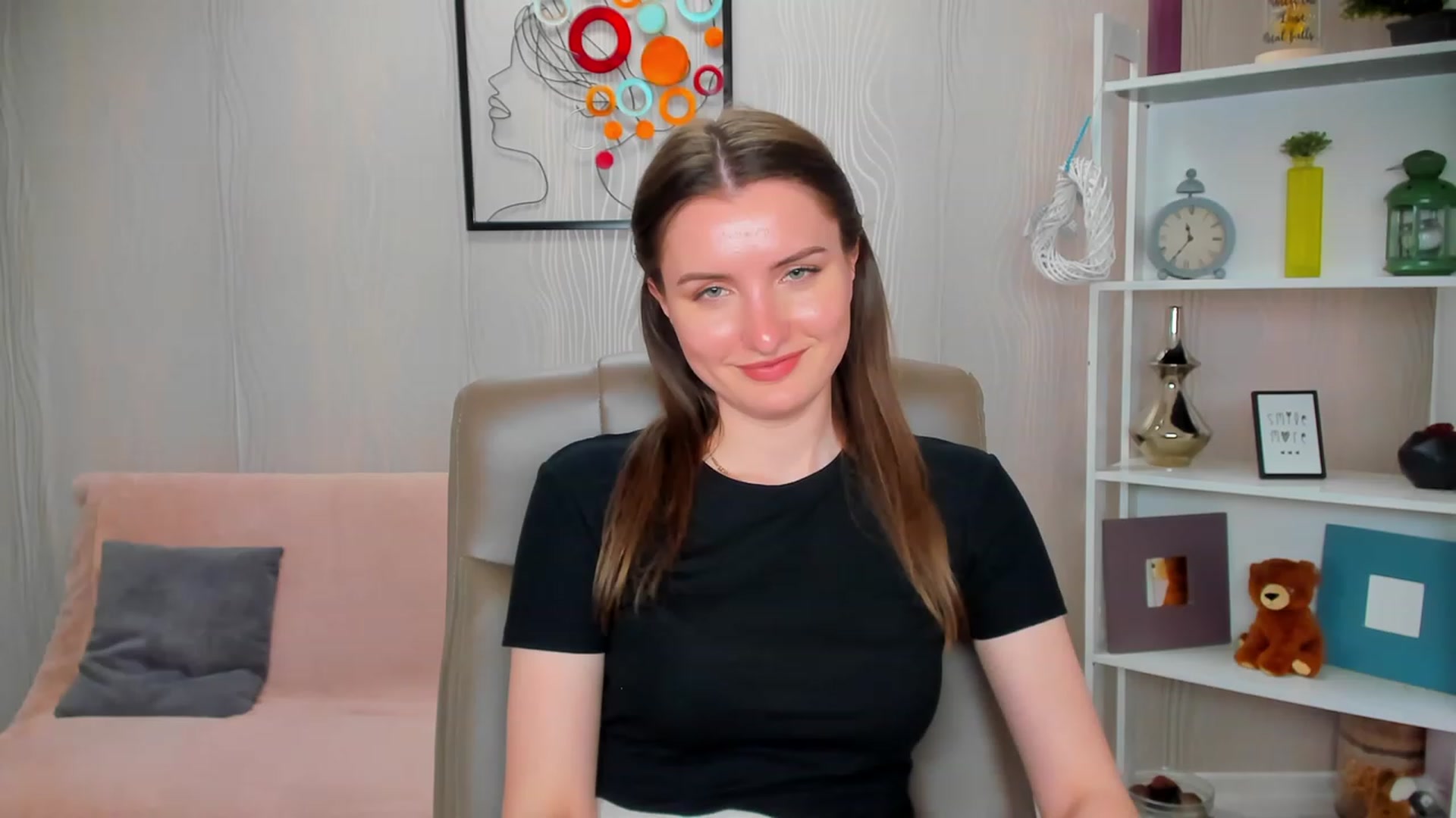 Gallery image thumbnail from EmilyRosier's myfreecams stream on, 04/29/2023, 01:24 image 15 of 20