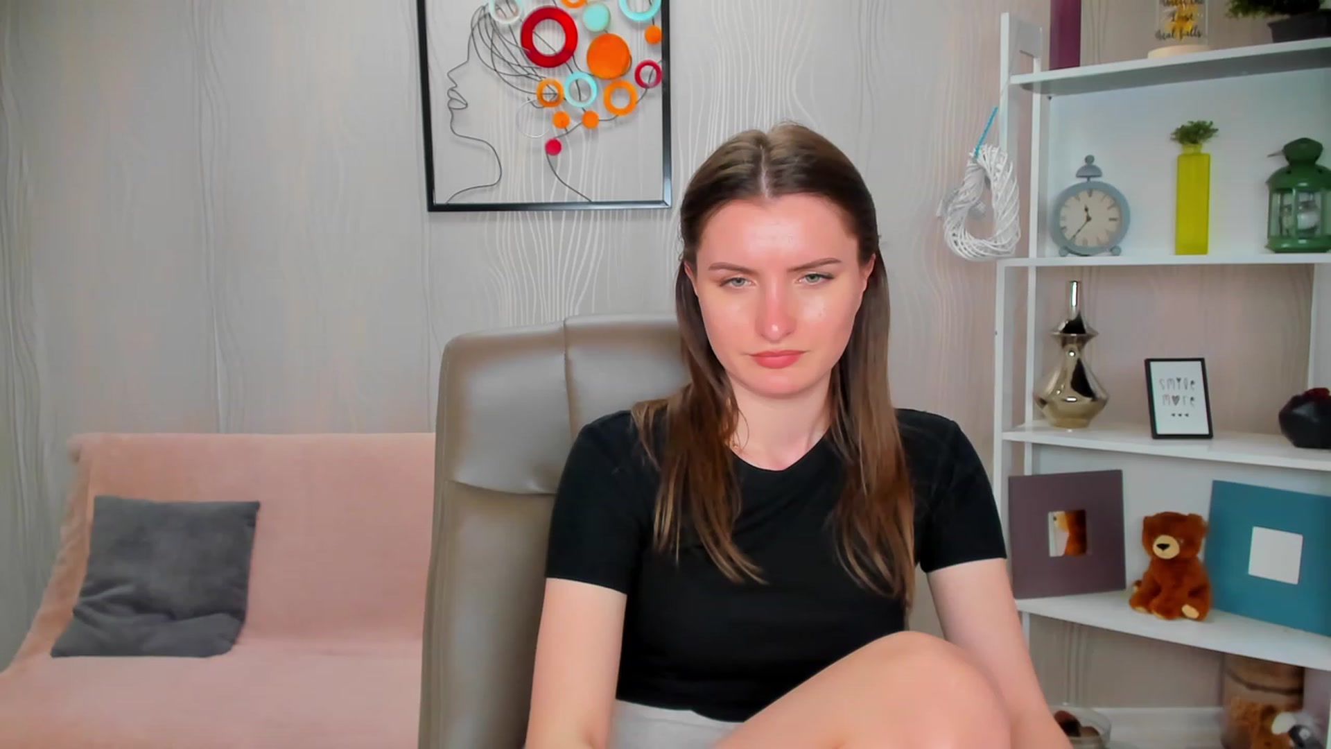 Gallery image thumbnail from EmilyRosier's myfreecams stream on, 04/29/2023, 01:24 image 3 of 20