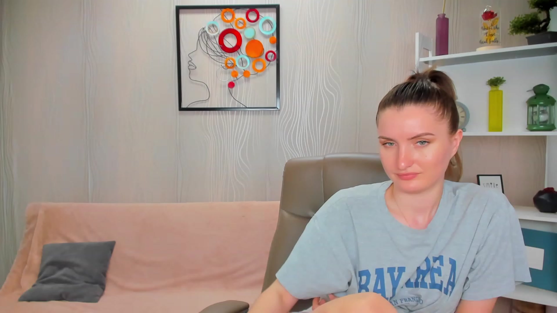 Gallery image thumbnail from EmilyRosier's myfreecams stream on, 04/30/2023, 02:23 image 14 of 20
