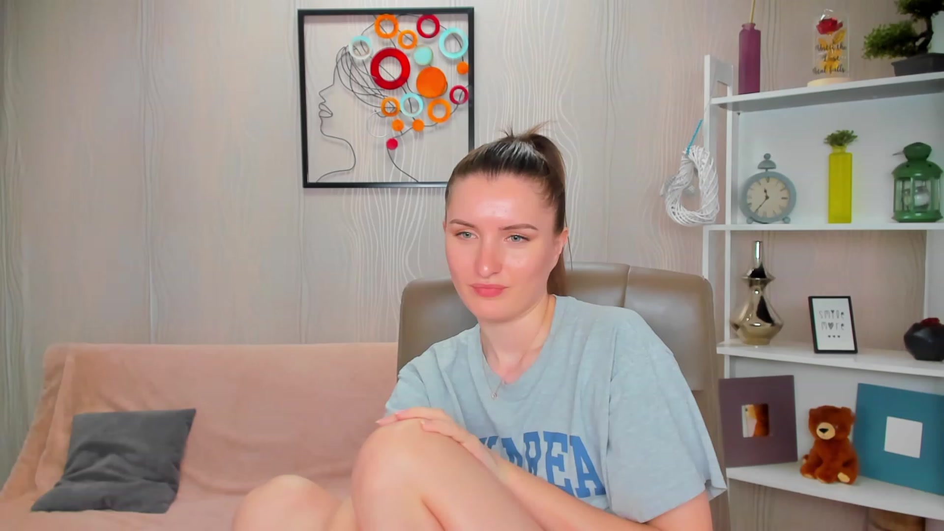 Gallery image thumbnail from EmilyRosier's myfreecams stream on, 04/30/2023, 02:23 image 8 of 20