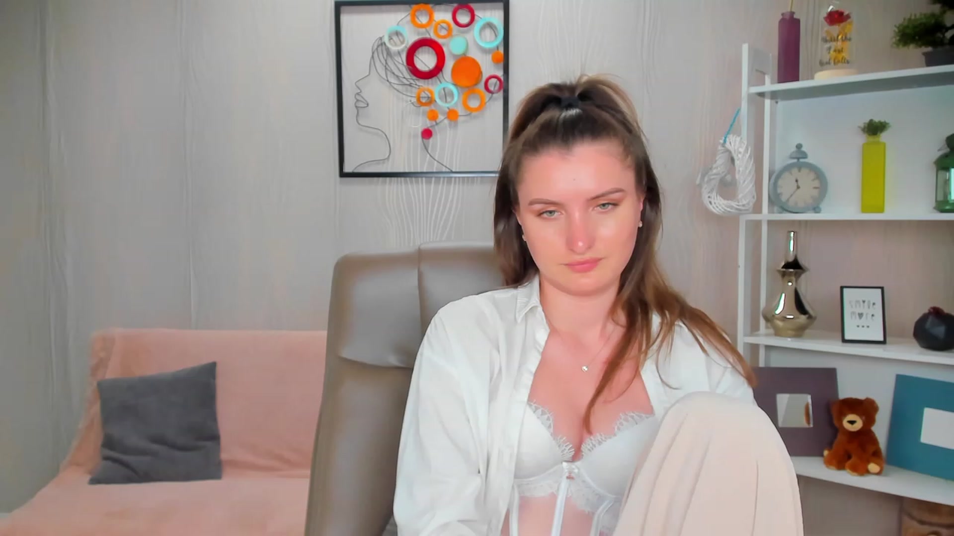 Gallery image thumbnail from EmilyRosier's myfreecams stream on, 05/17/2023, 24:34 image 9 of 20