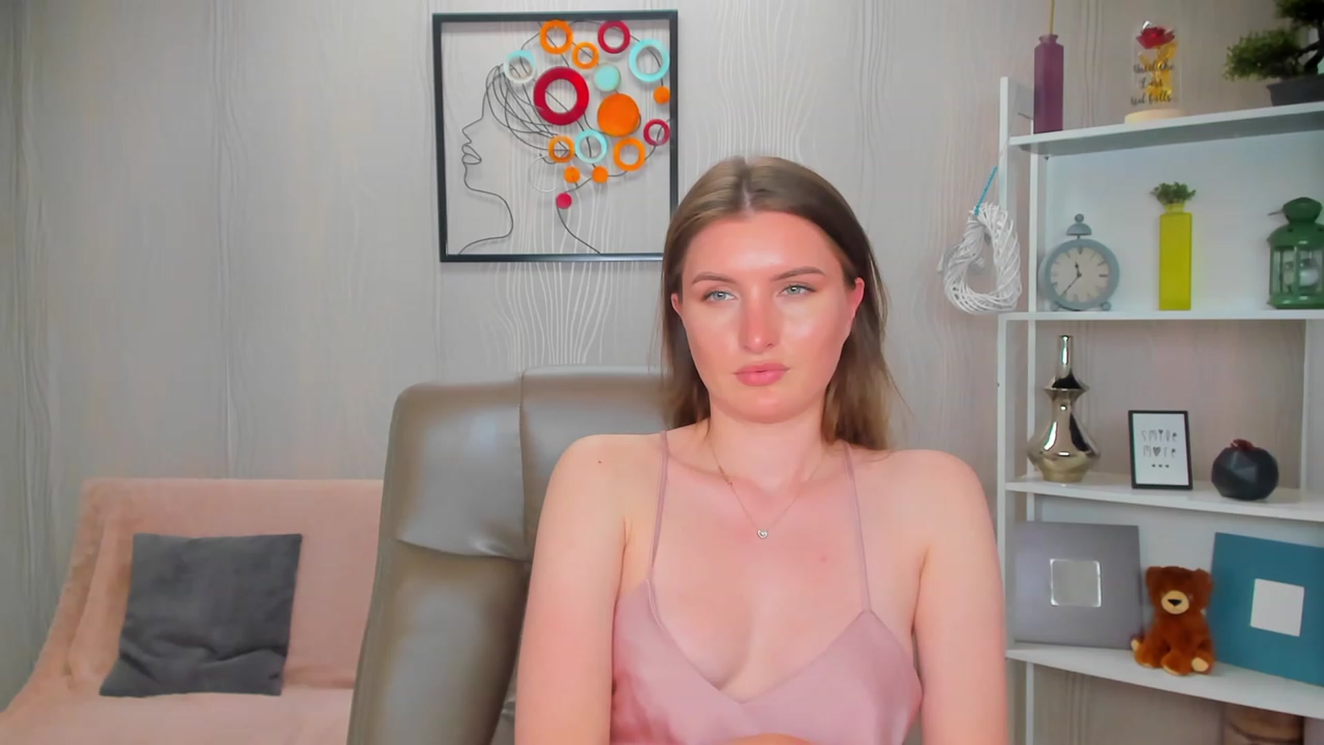Gallery image thumbnail from EmilyRosier's myfreecams stream on, 05/19/2023, 21:37 image 11 of 20