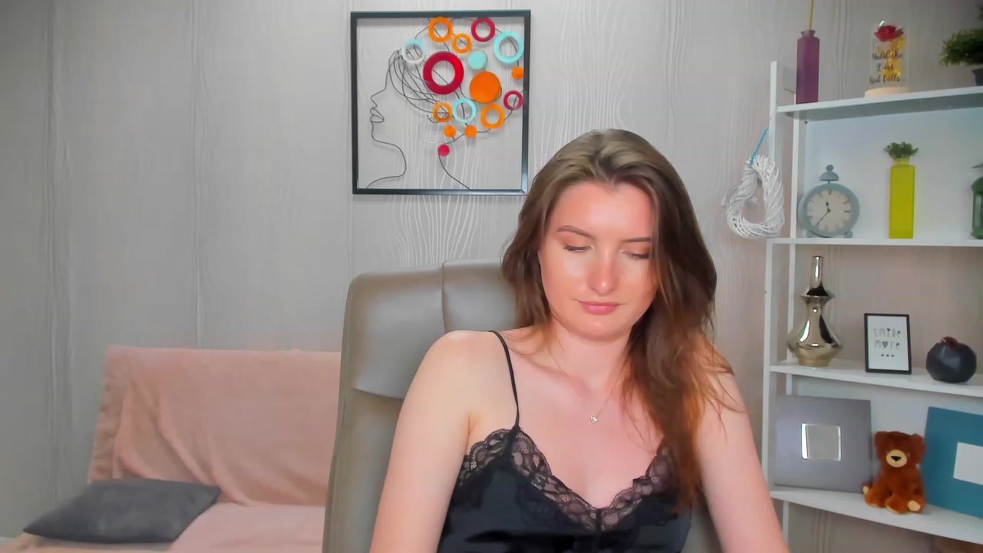 Gallery image thumbnail from EmilyRosier's myfreecams stream on, 05/21/2023, 23:52 image 17 of 20