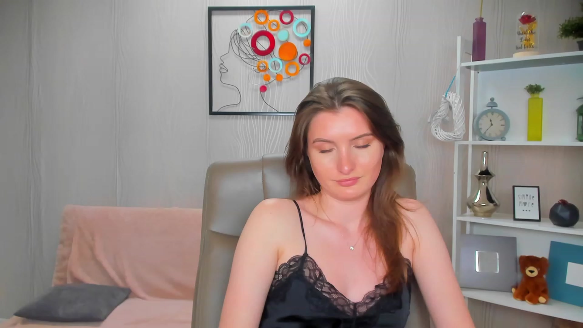 Gallery image thumbnail from EmilyRosier's myfreecams stream on, 05/21/2023, 23:52 image 18 of 20