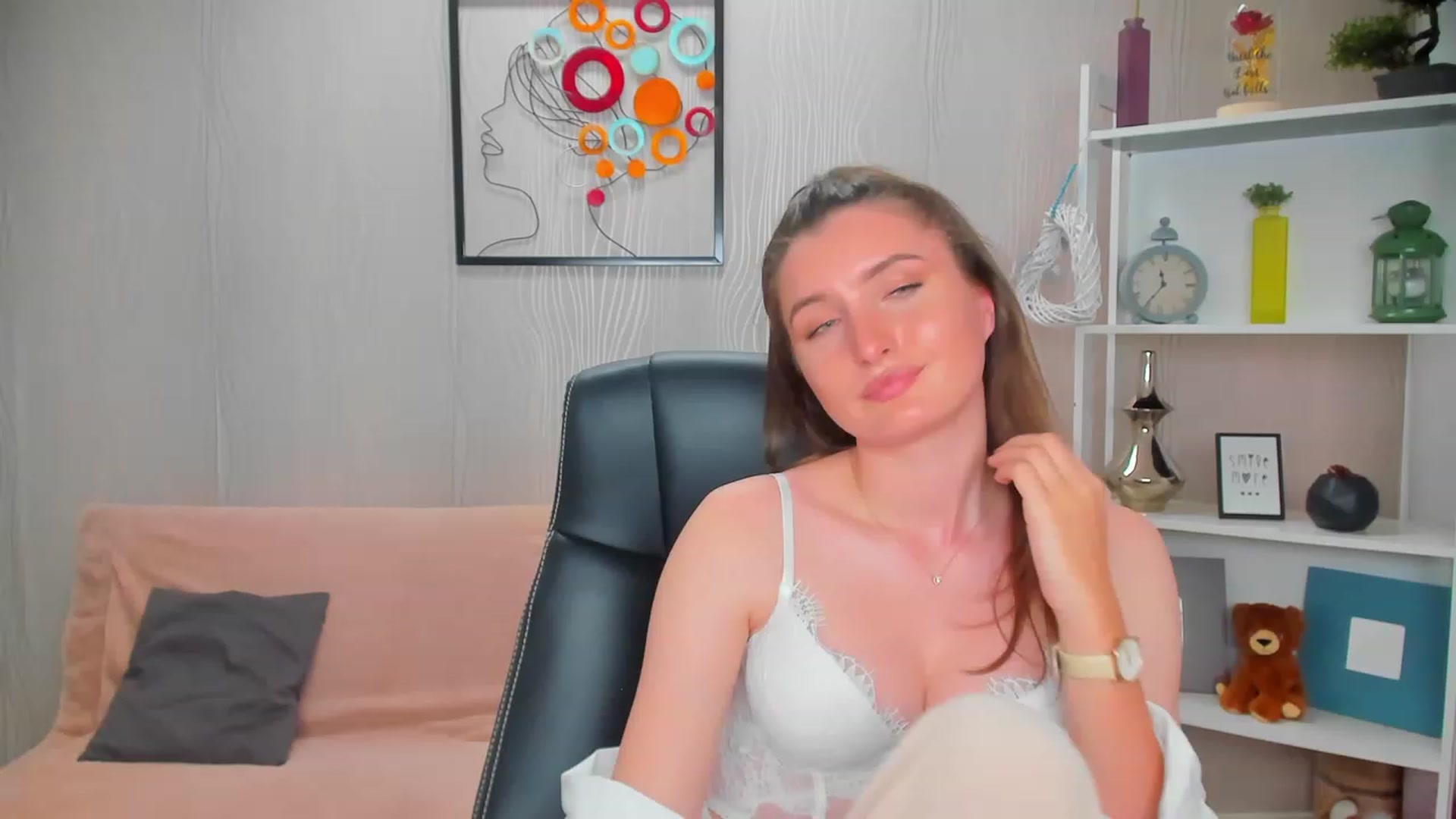 Gallery image thumbnail from EmilyRosier's myfreecams stream on, 05/23/2023, 01:19 image 13 of 20