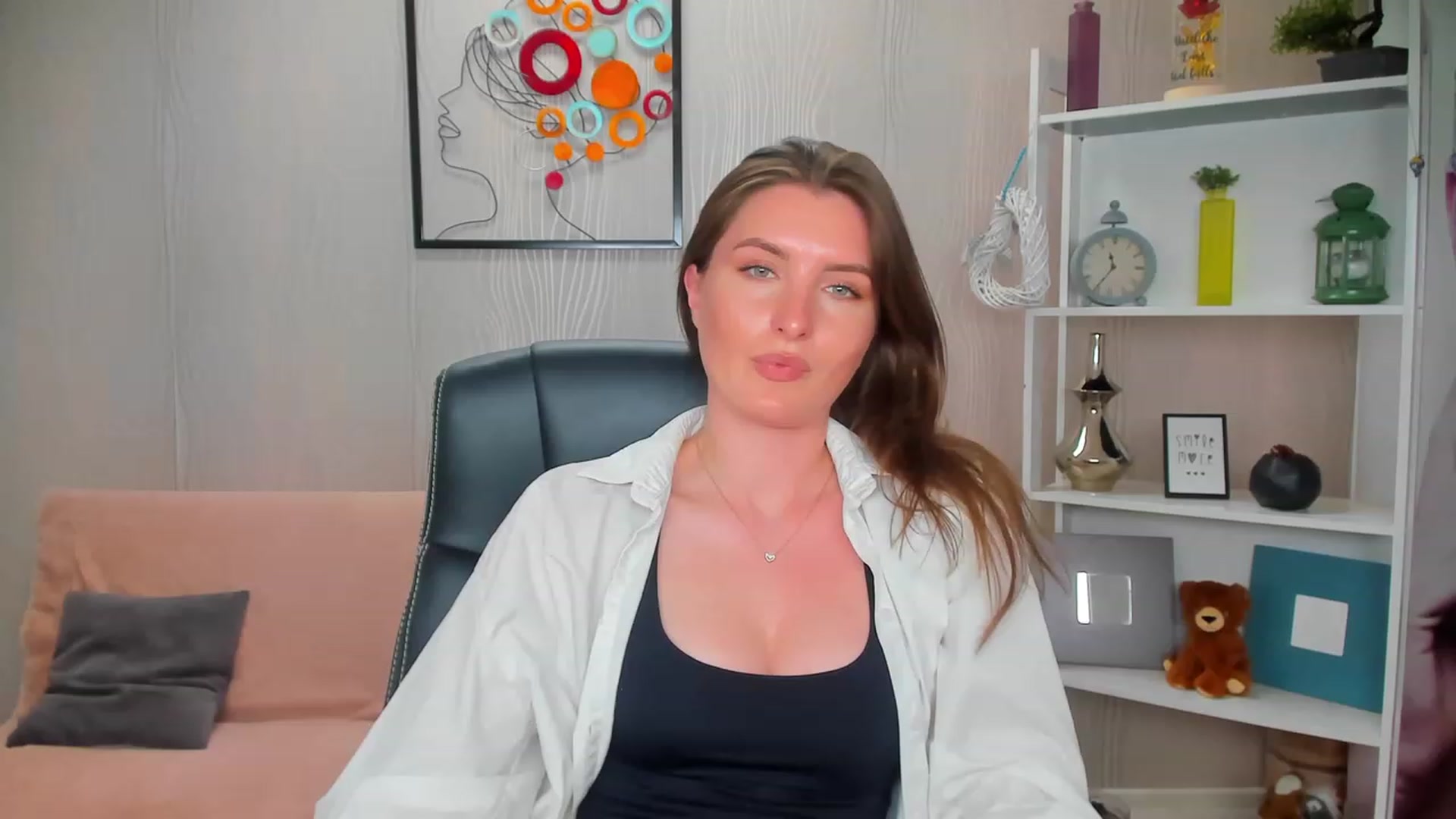 Gallery image thumbnail from EmilyRosier's myfreecams stream on, 05/24/2023, 21:36 image 12 of 20