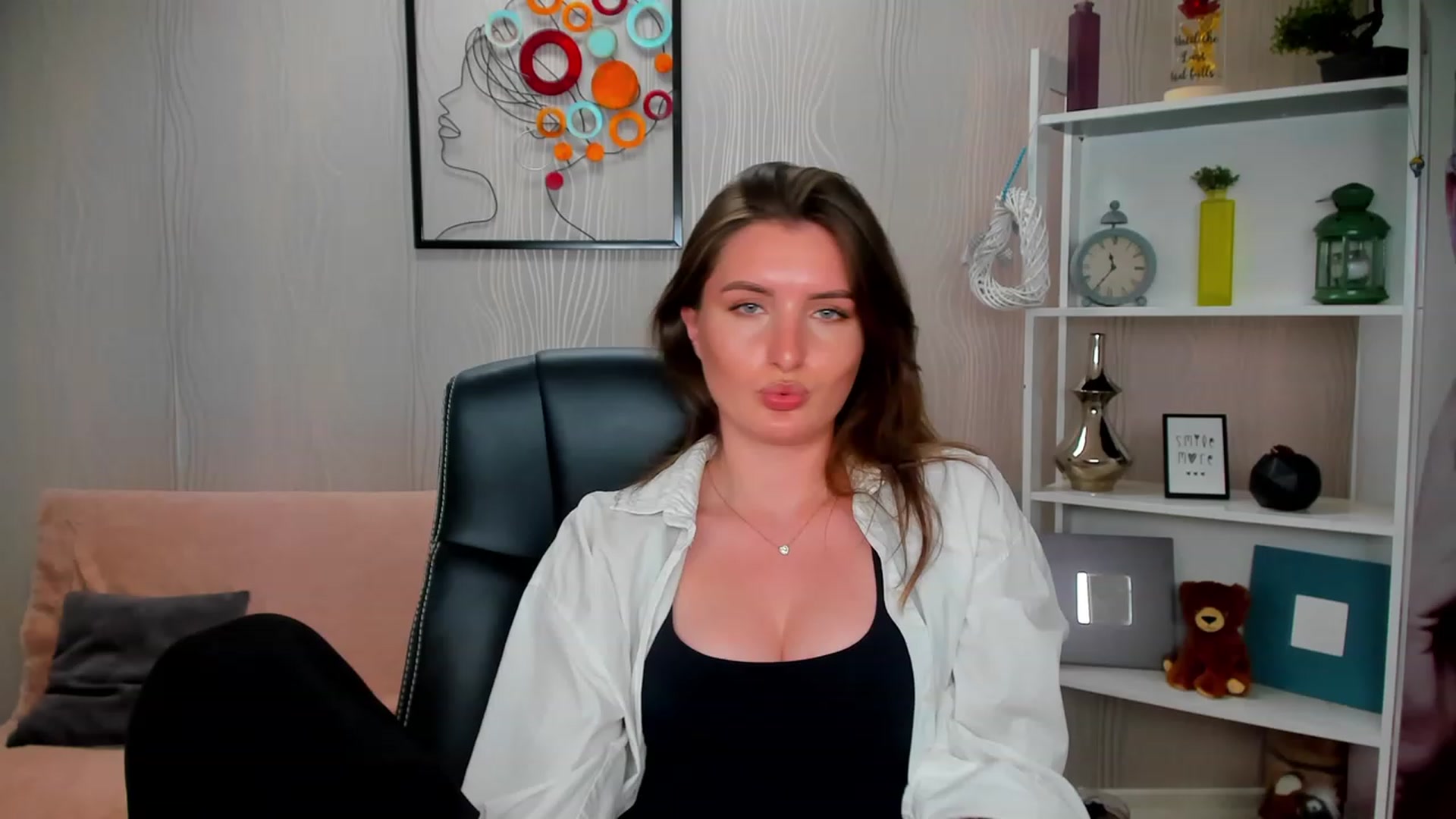 Gallery image thumbnail from EmilyRosier's myfreecams stream on, 05/24/2023, 21:36 image 20 of 20