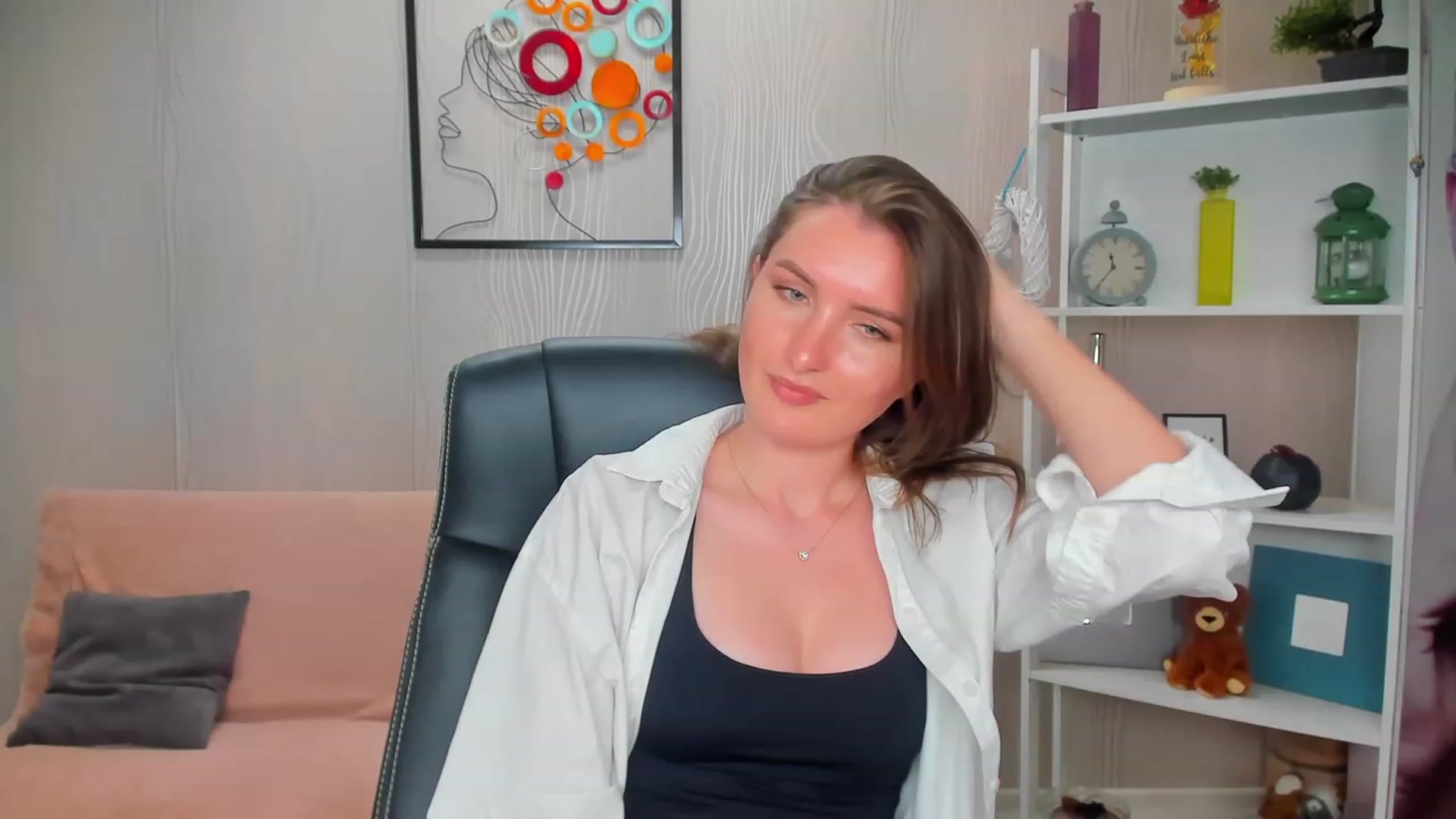 Gallery image thumbnail from EmilyRosier's myfreecams stream on, 05/24/2023, 21:36 image 14 of 20