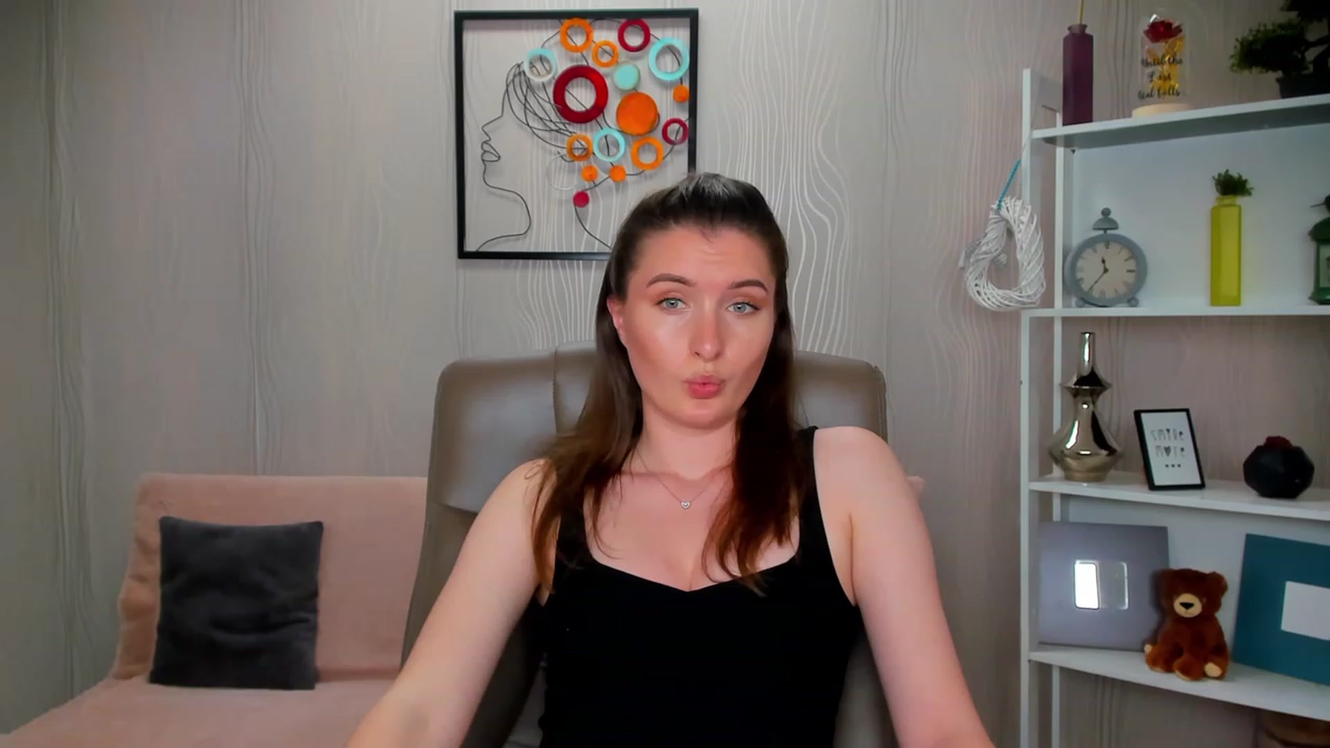 Gallery image thumbnail from EmilyRosier's myfreecams stream on, 05/25/2023, 23:40 image 19 of 20