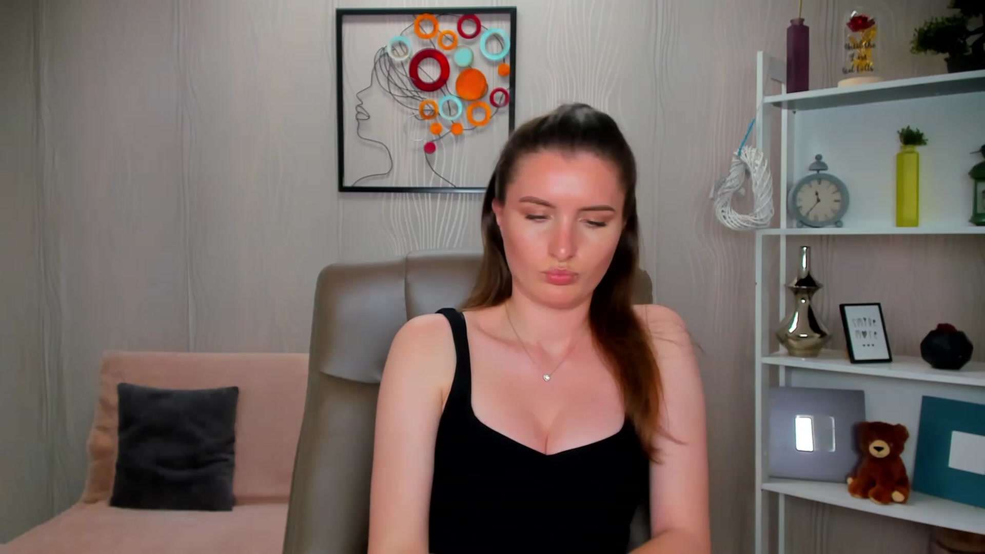 Gallery image thumbnail from EmilyRosier's myfreecams stream on, 05/25/2023, 23:40 image 16 of 20
