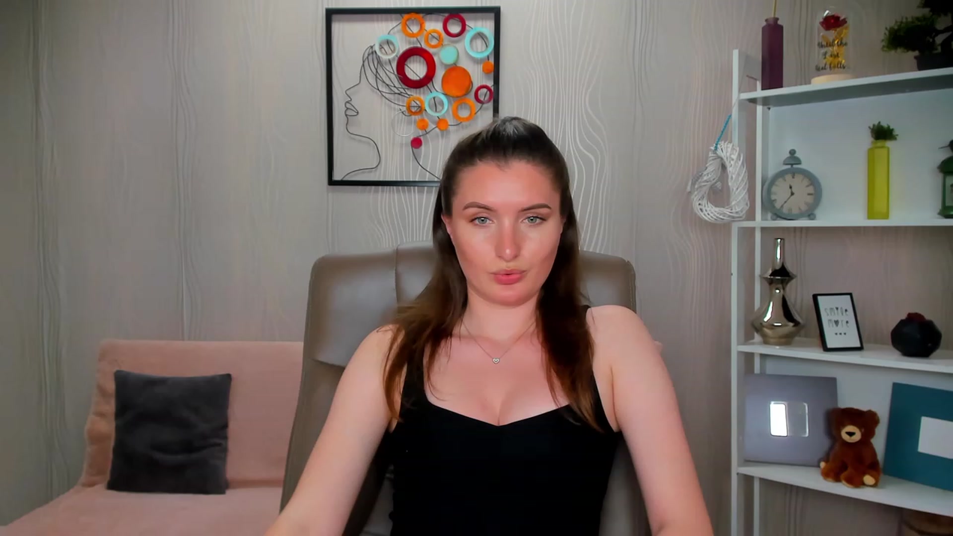 Gallery image thumbnail from EmilyRosier's myfreecams stream on, 05/25/2023, 23:40 image 17 of 20