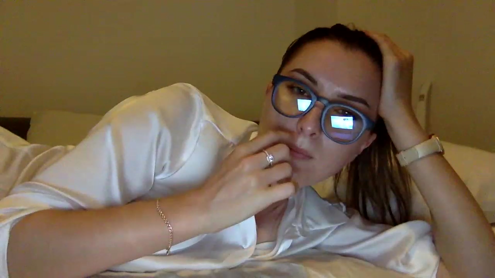 Gallery image thumbnail from EmilyRosier's myfreecams stream on, 06/07/2023, 18:31 image 19 of 20