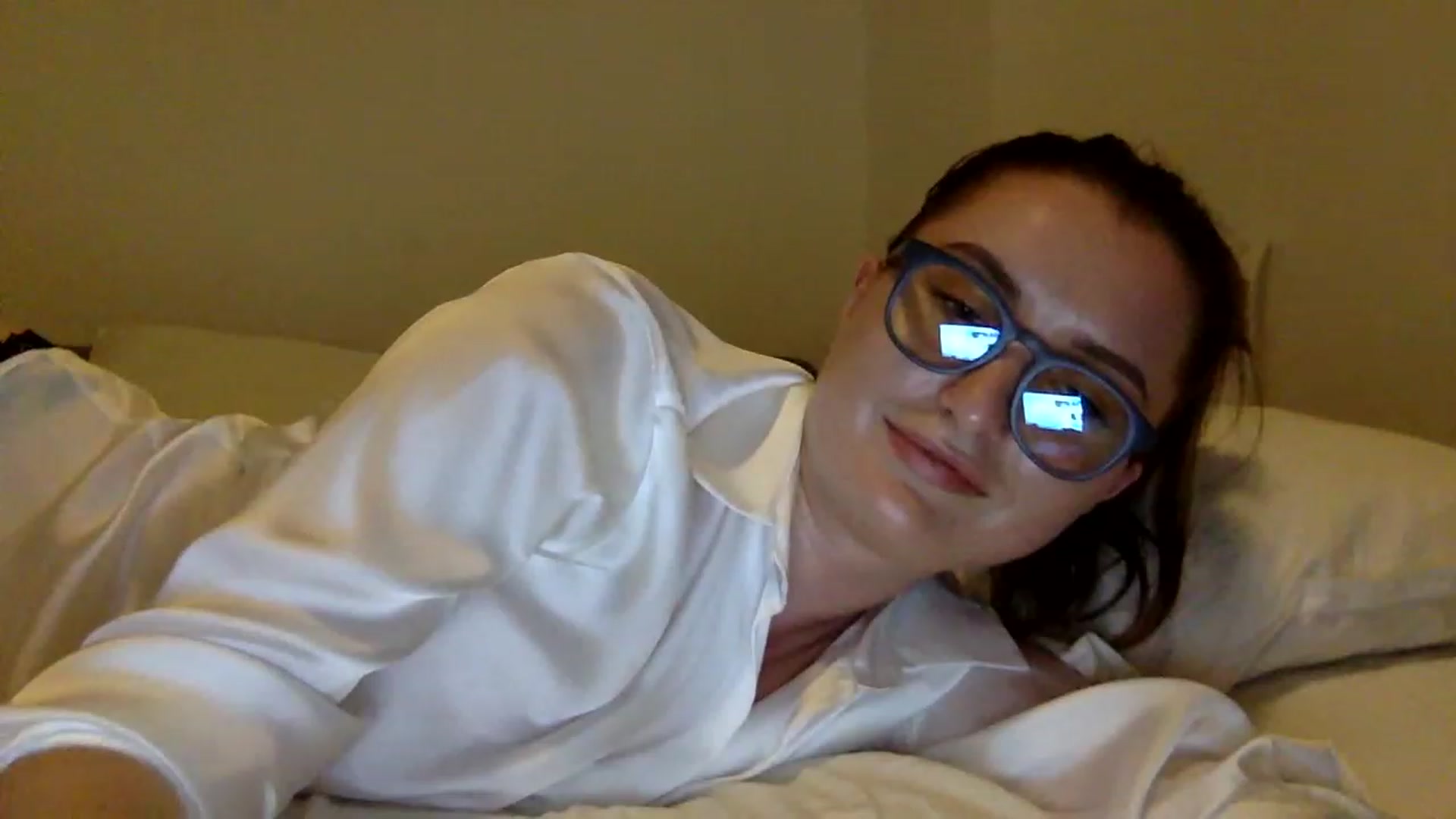Gallery image thumbnail from EmilyRosier's myfreecams stream on, 06/07/2023, 18:31 image 13 of 20