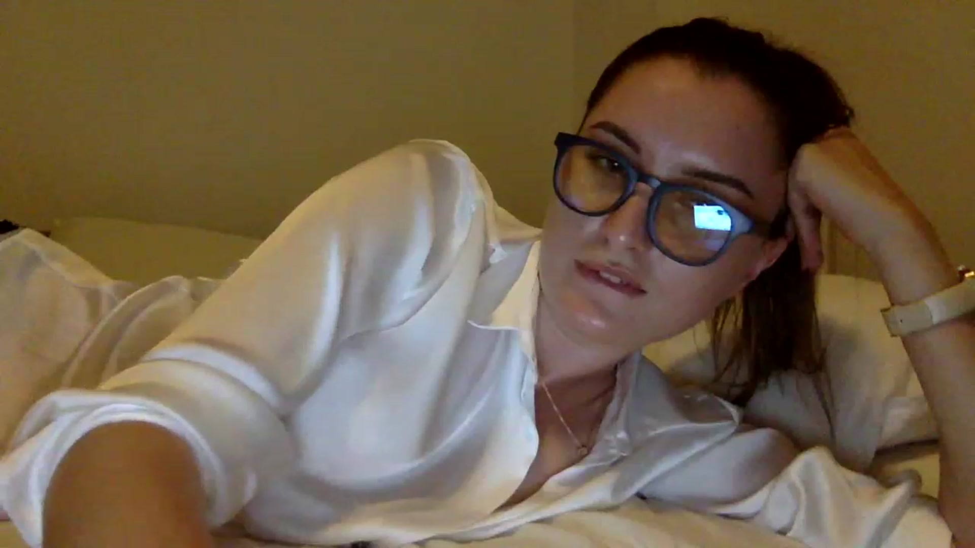 Gallery image thumbnail from EmilyRosier's myfreecams stream on, 06/07/2023, 18:31 image 11 of 20