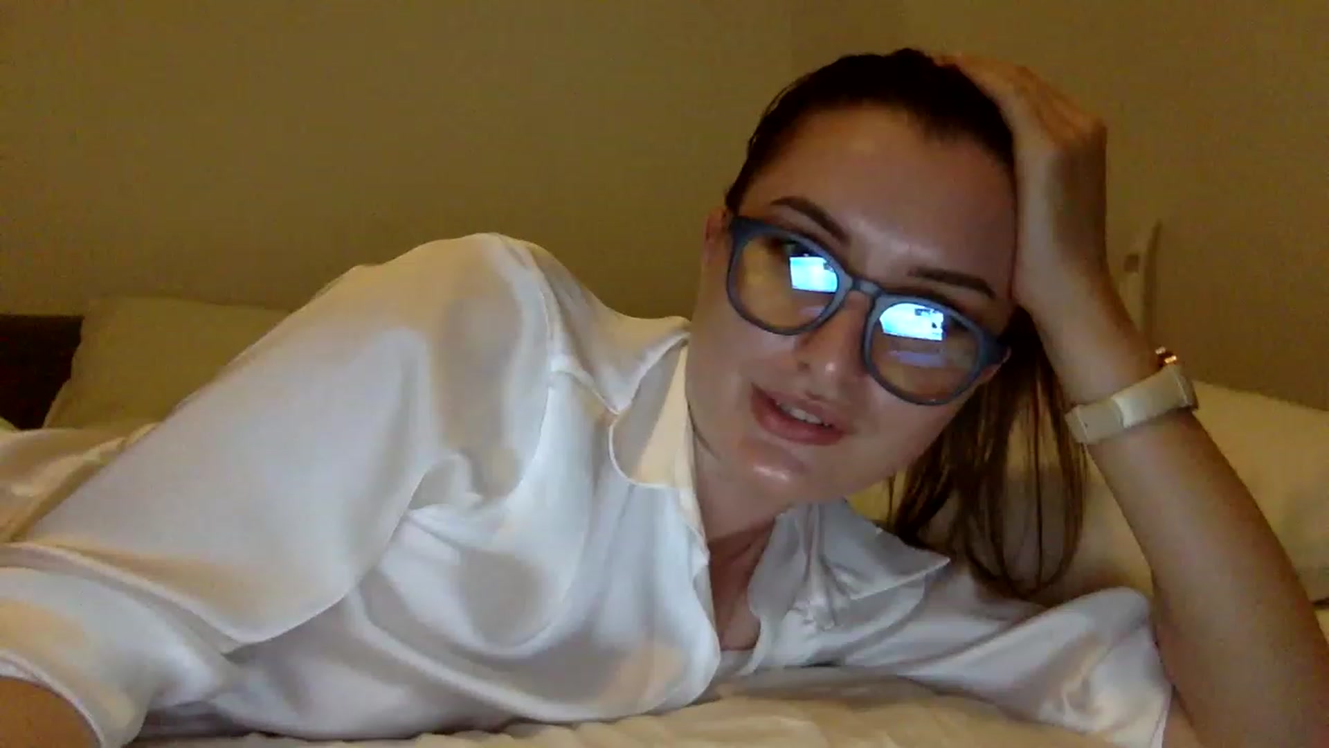 Gallery image thumbnail from EmilyRosier's myfreecams stream on, 06/07/2023, 18:31 image 17 of 20