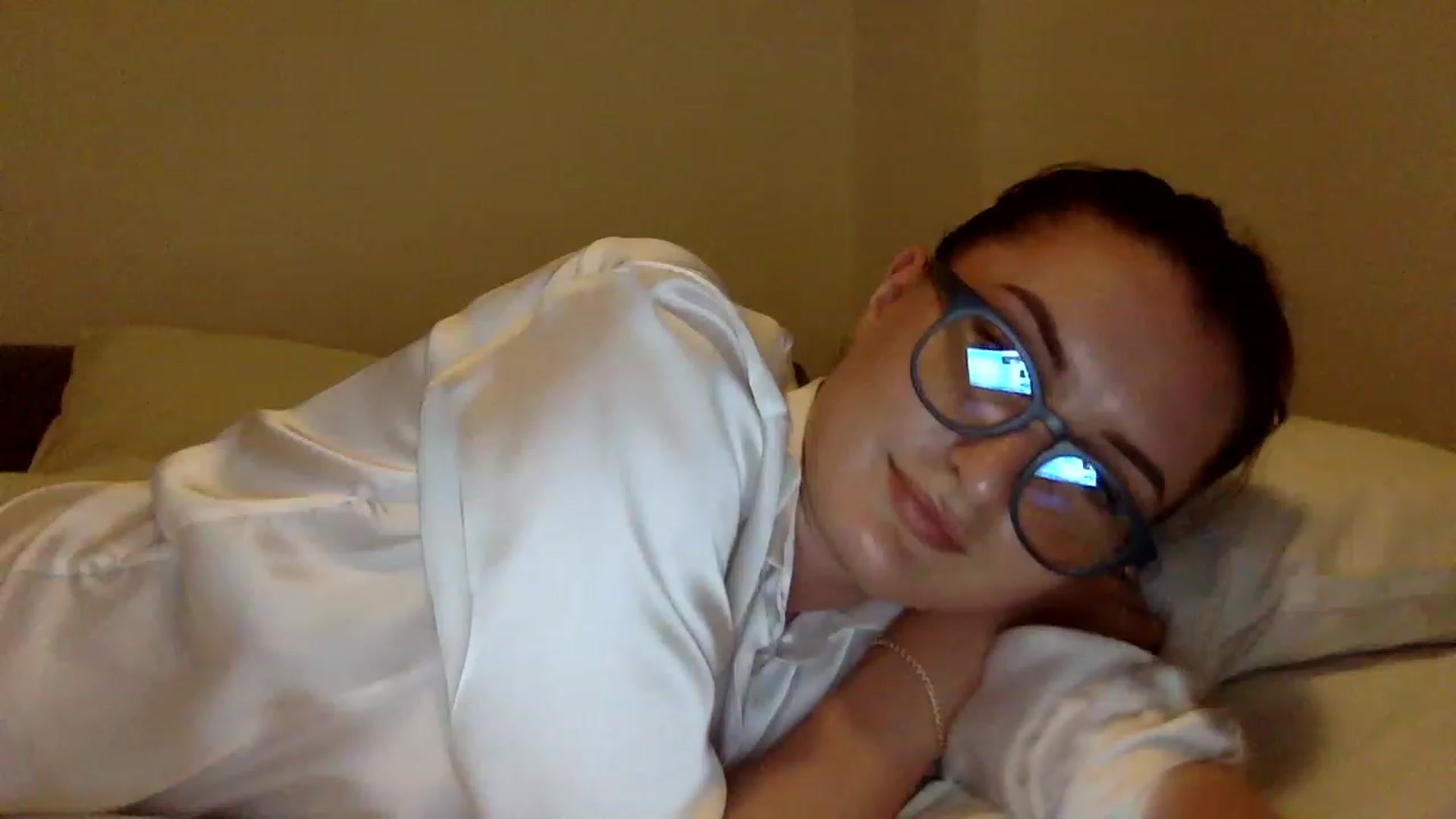 Gallery image thumbnail from EmilyRosier's myfreecams stream on, 06/07/2023, 18:31 image 12 of 20