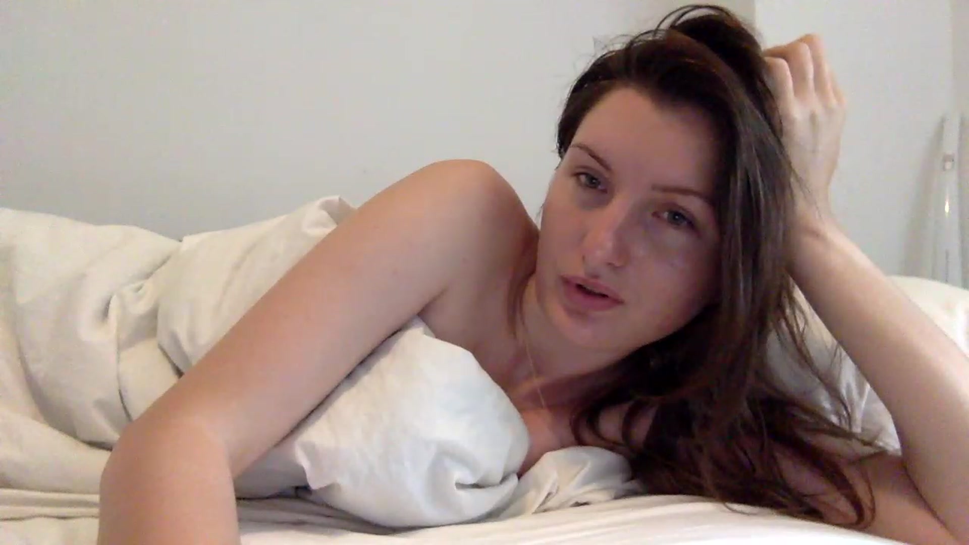 Gallery image thumbnail from EmilyRosier's myfreecams stream on, 06/13/2023, 12:14 image 4 of 20