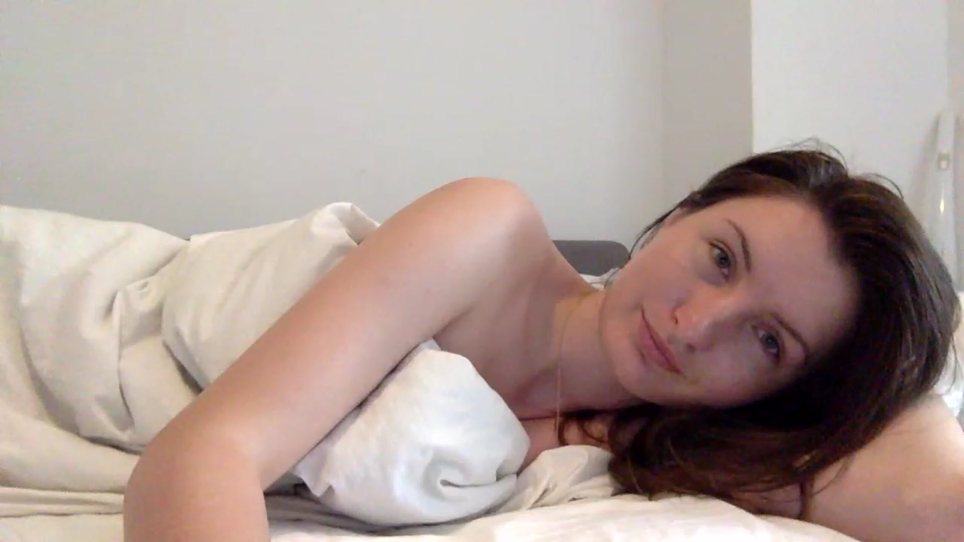 Gallery image thumbnail from EmilyRosier's myfreecams stream on, 06/13/2023, 12:14 image 10 of 20