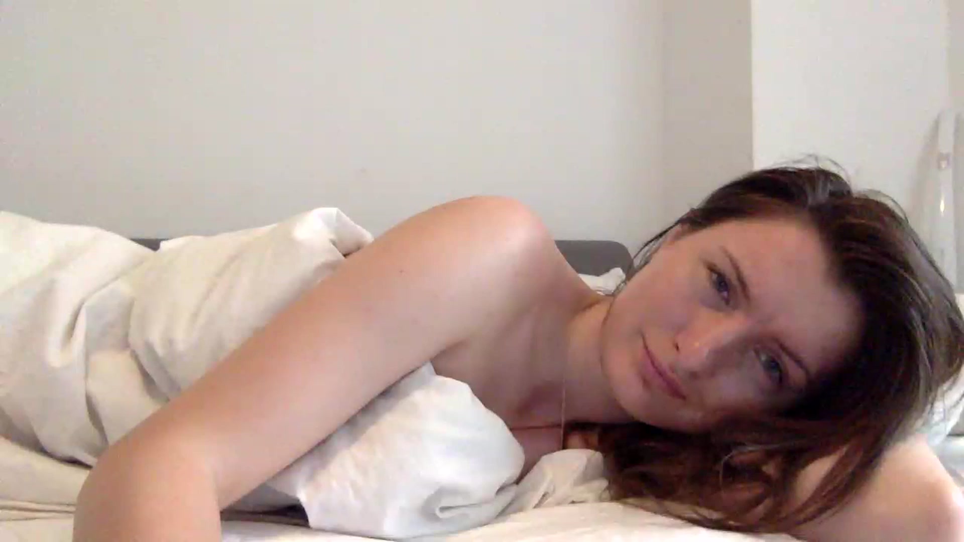 Gallery image thumbnail from EmilyRosier's myfreecams stream on, 06/13/2023, 12:14 image 19 of 20