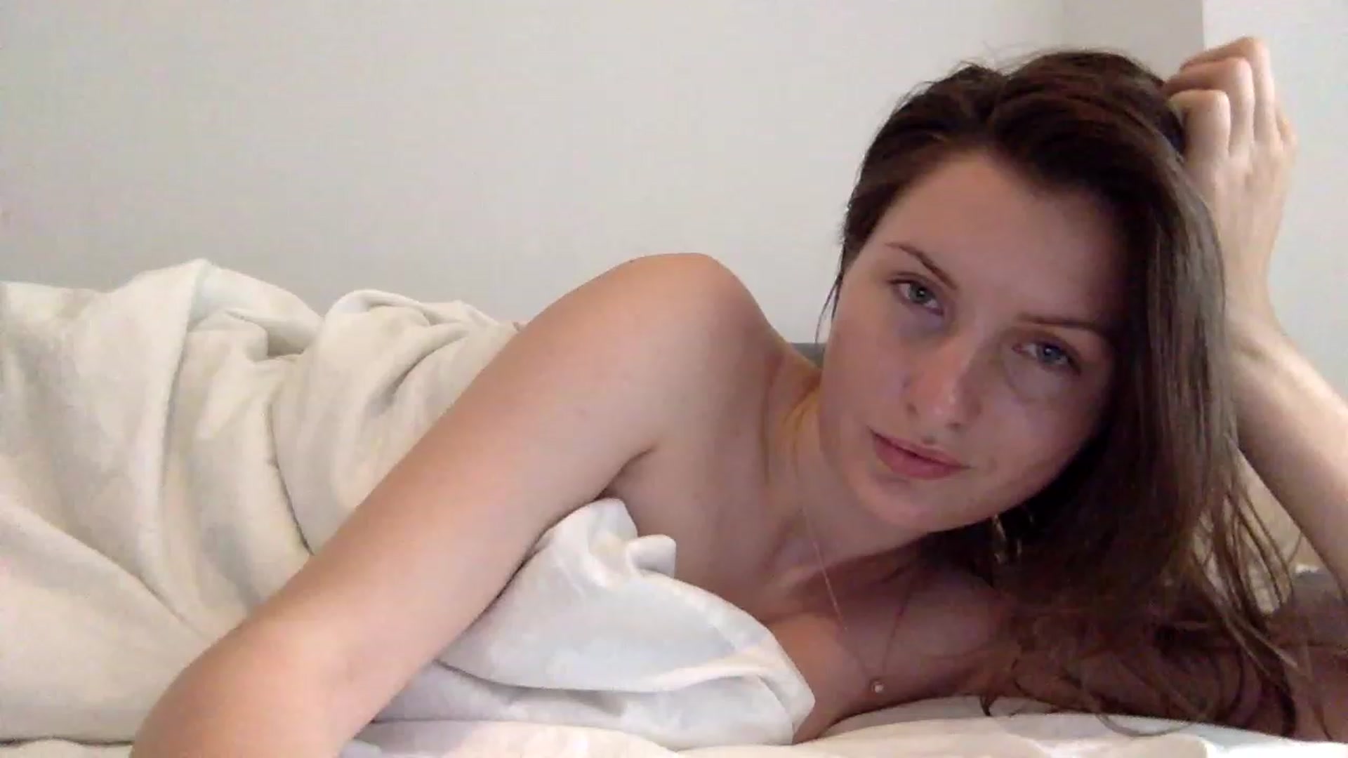 Gallery image thumbnail from EmilyRosier's myfreecams stream on, 06/13/2023, 13:03 image 5 of 20